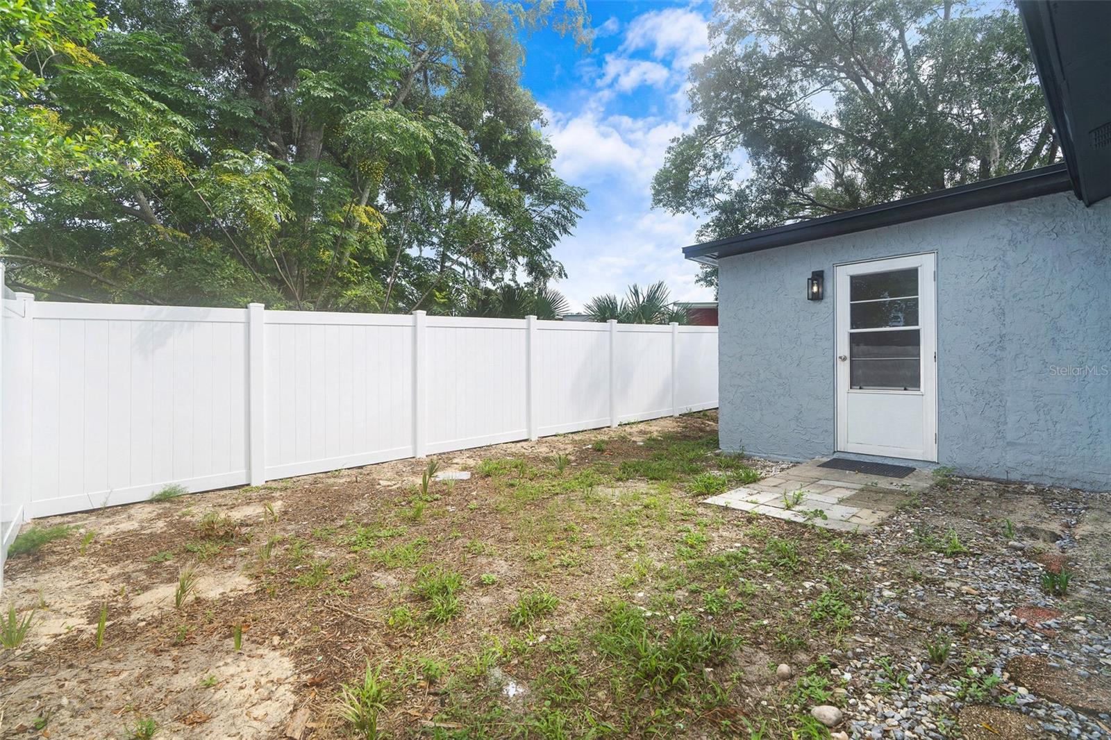 8525 BRIAR PATCH DR