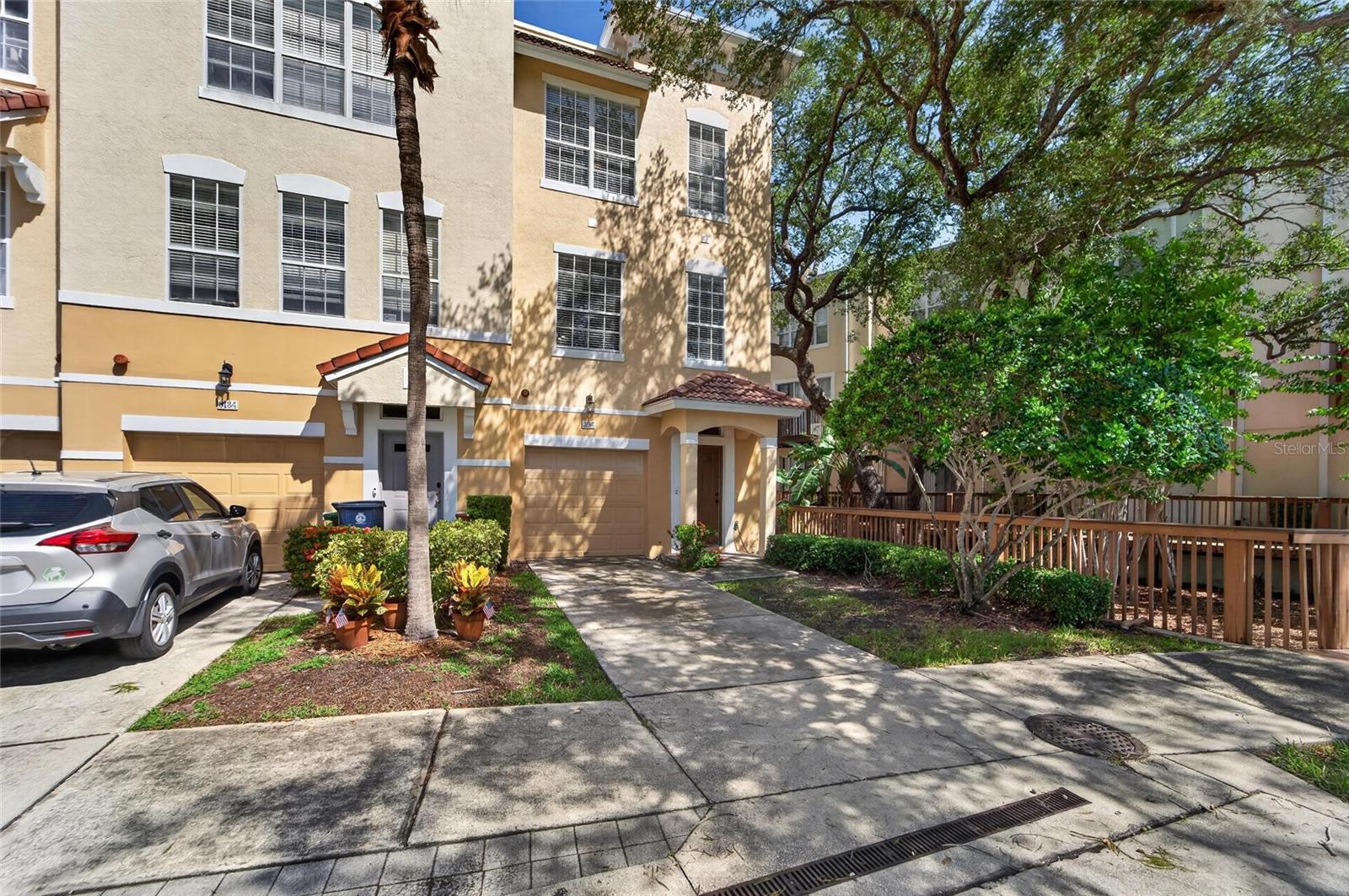 3186 BAYSHORE OAKS DR