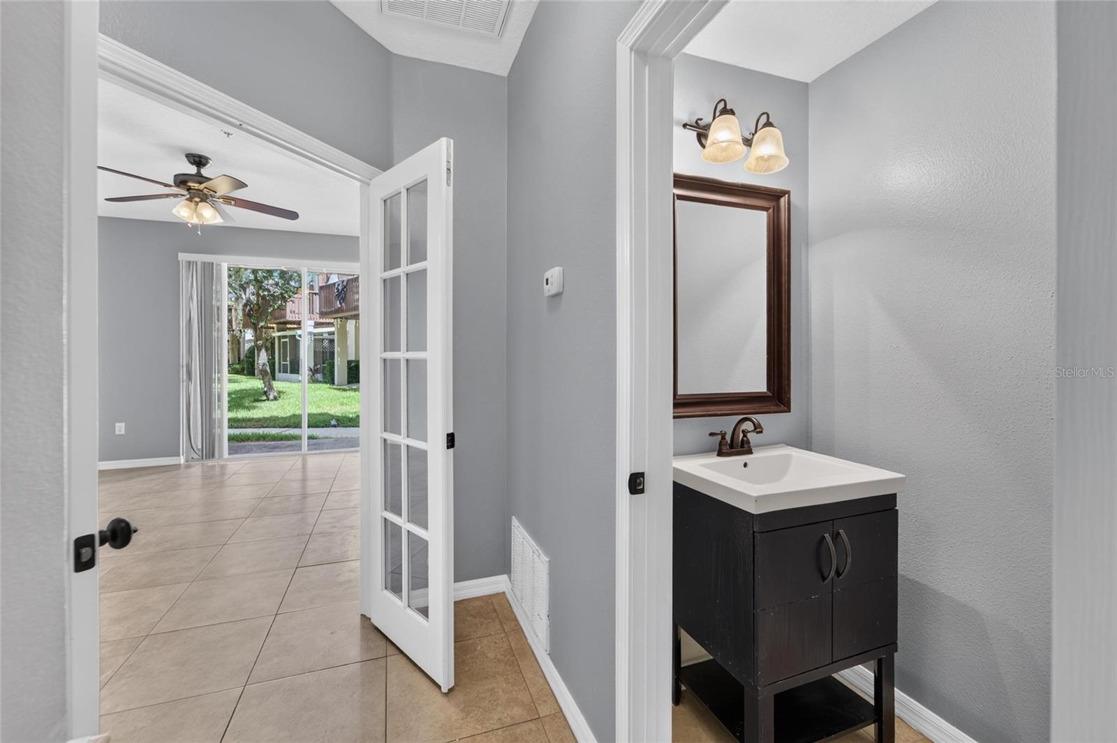 3186 BAYSHORE OAKS DR