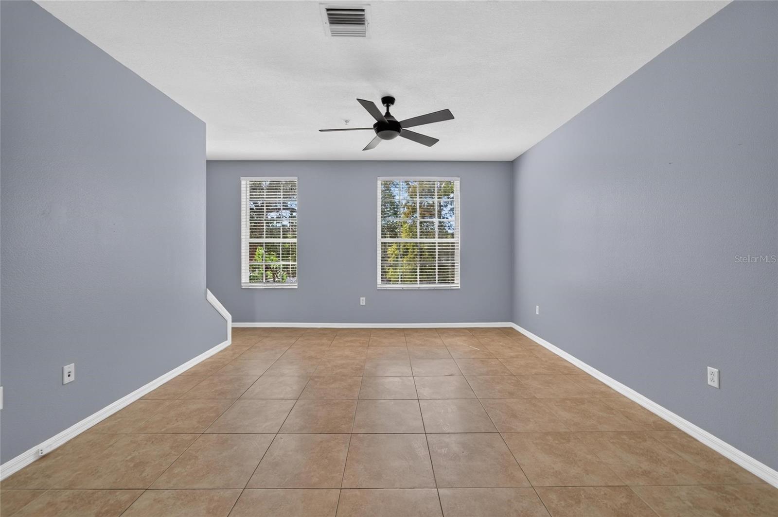 3186 BAYSHORE OAKS DR