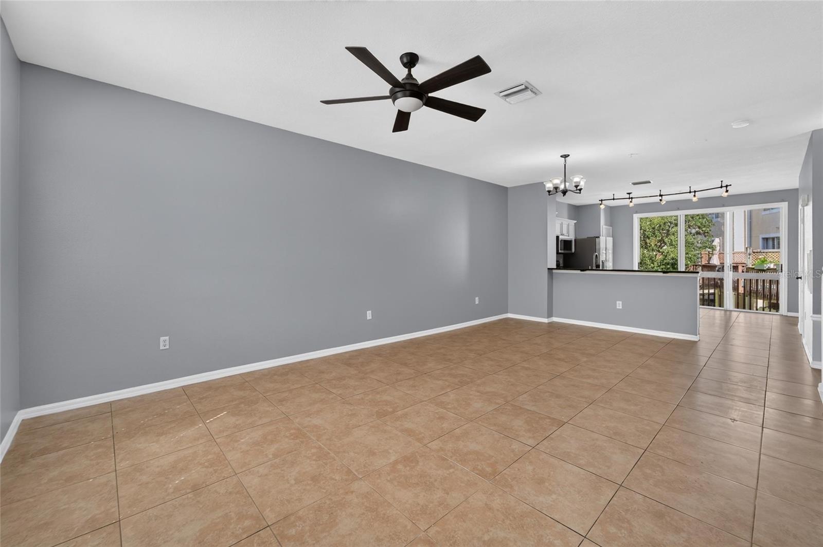 3186 BAYSHORE OAKS DR