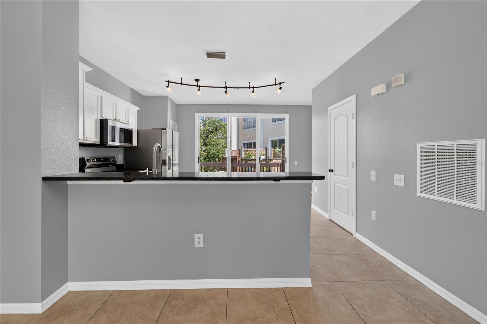 3186 BAYSHORE OAKS DR