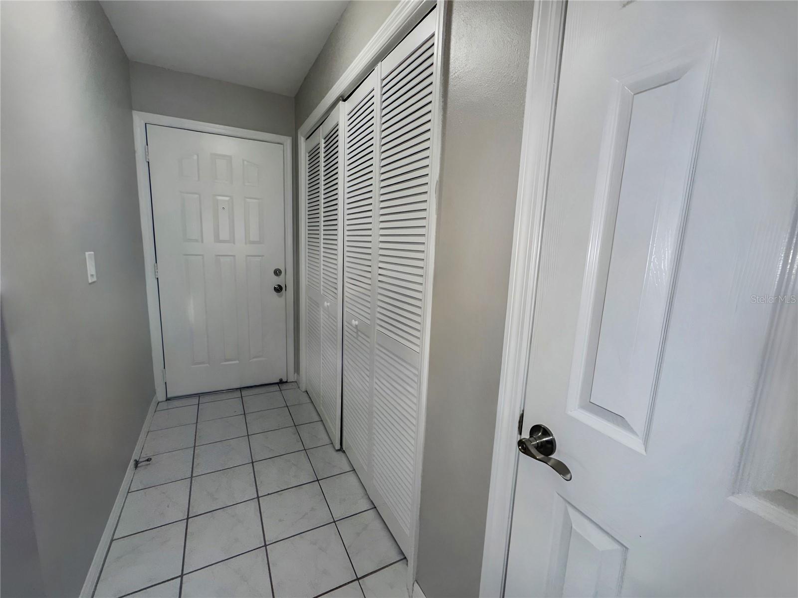 5537 SEA FOREST DR #304