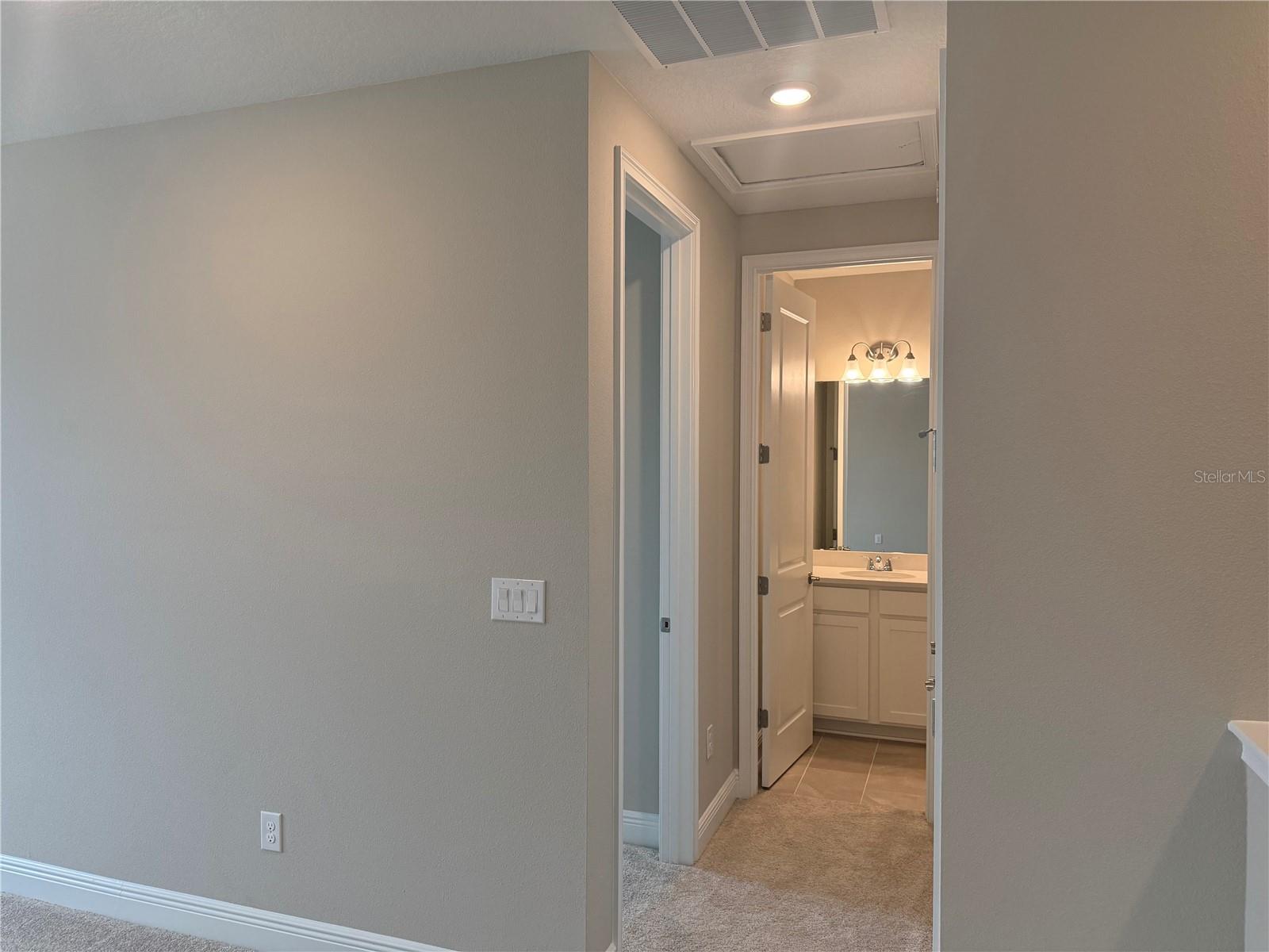 3704 NANDINA CIR