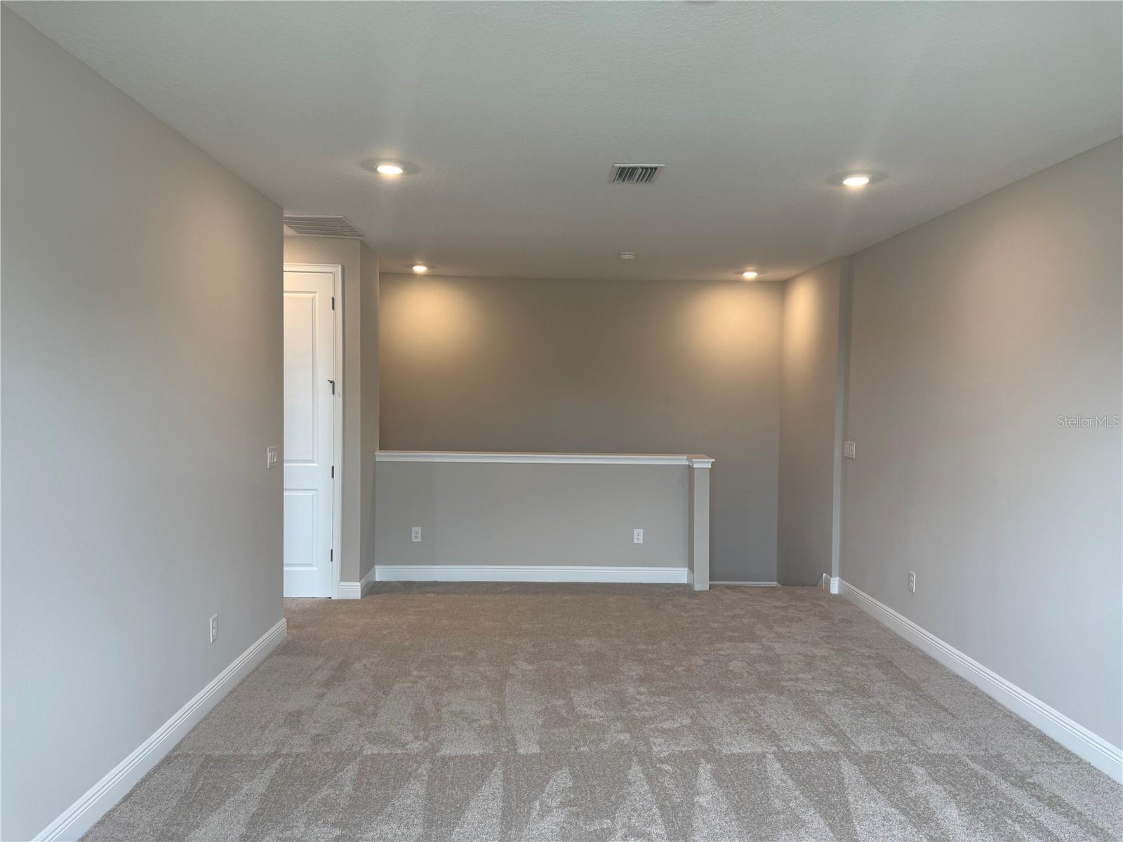 3704 NANDINA CIR