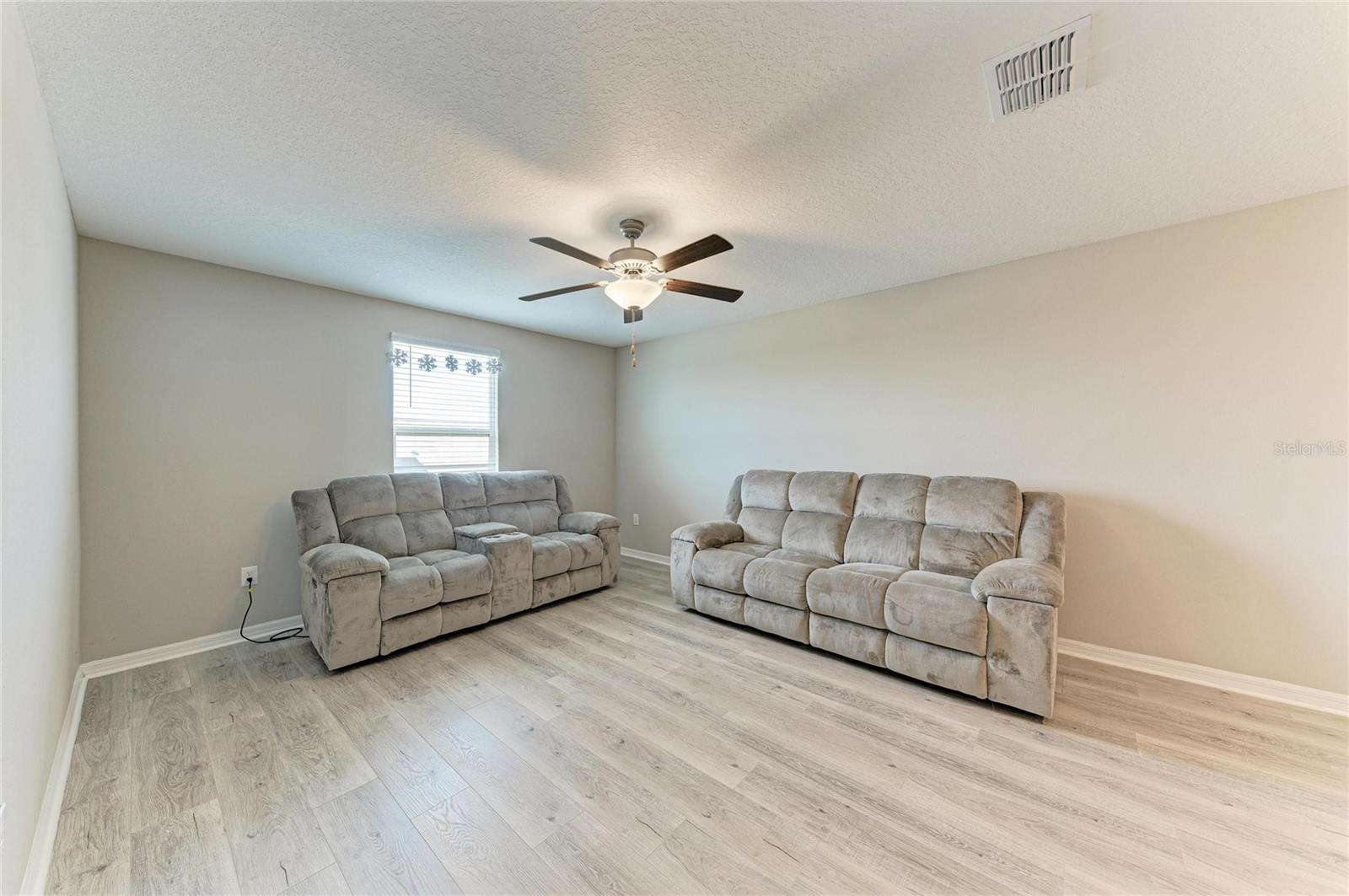7116 FERN GARDEN CT