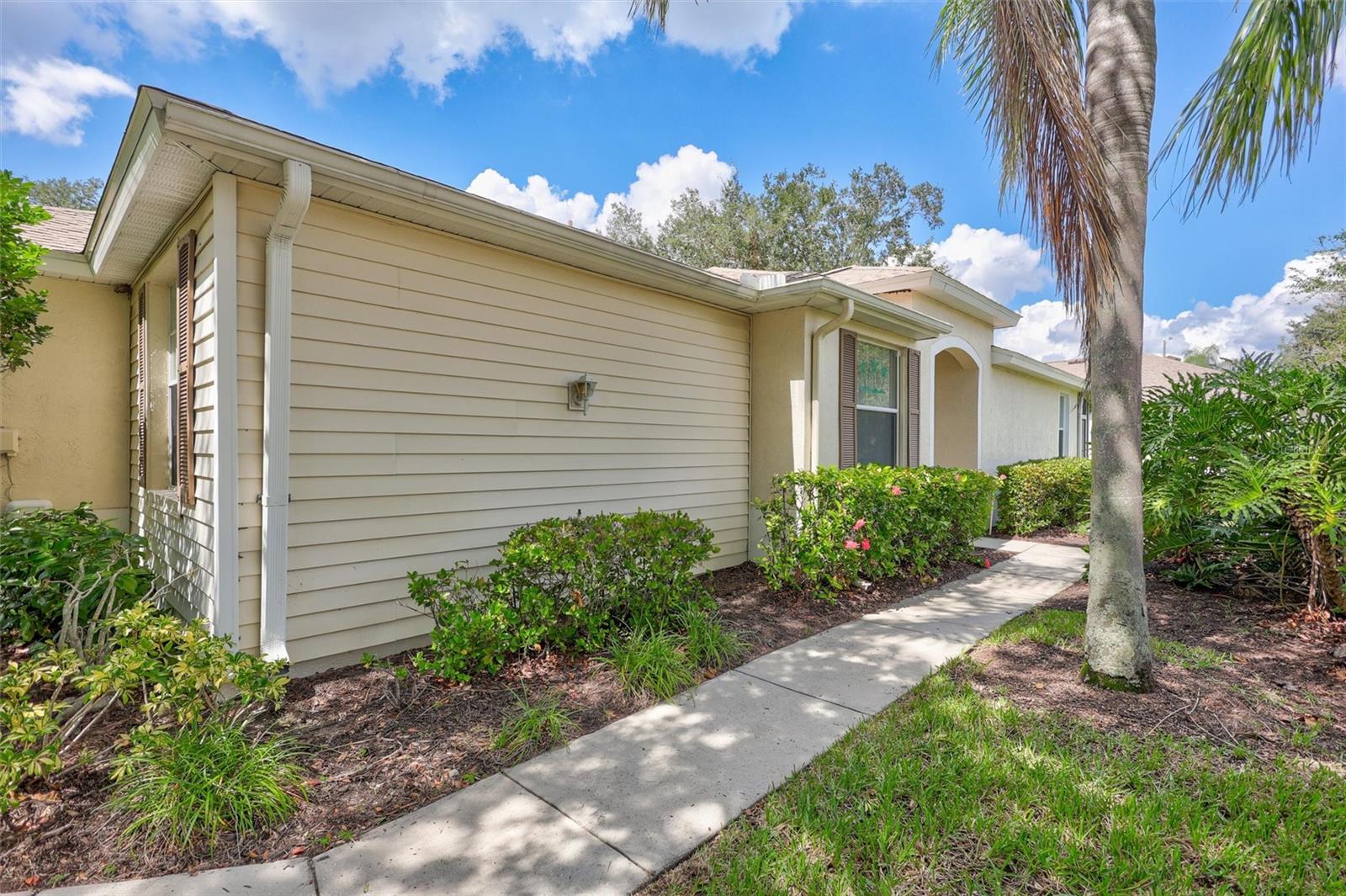 2620 NEWCOMB CT