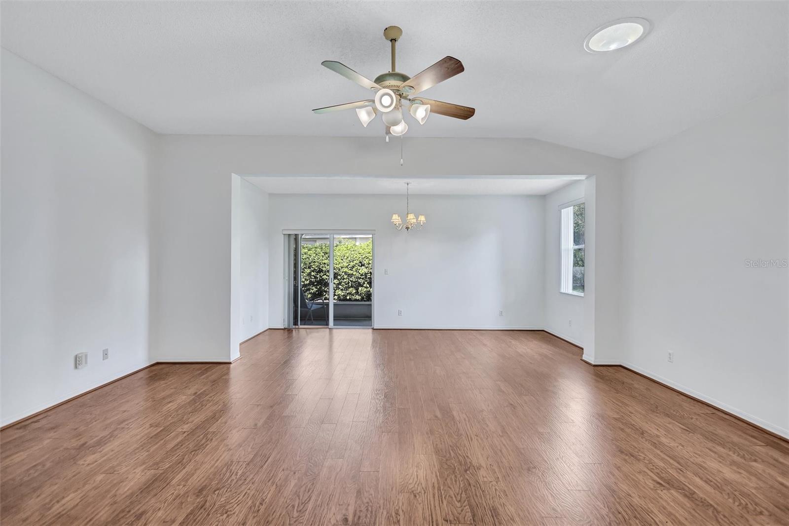 2620 NEWCOMB CT
