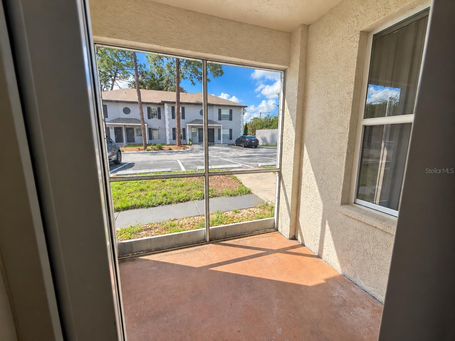 5001 SUNRIDGE PALMS DR