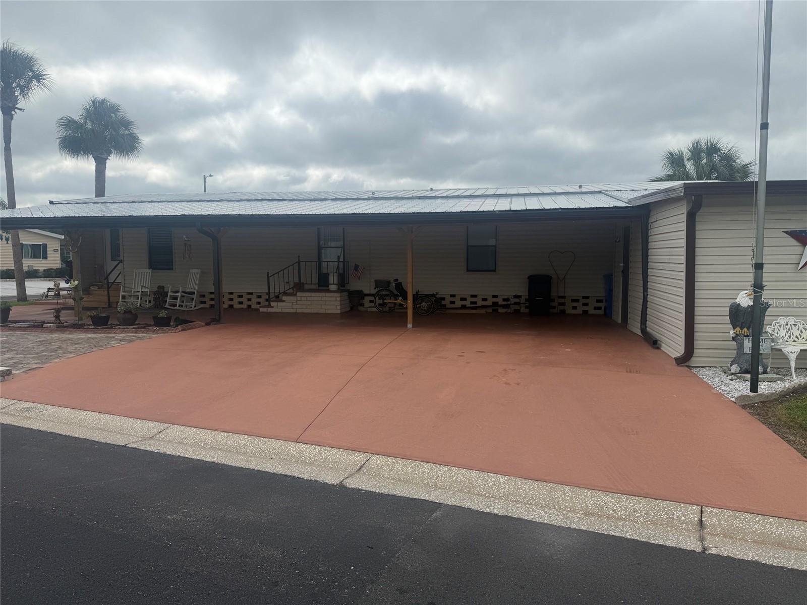 109 N SAINT THOMAS CIR