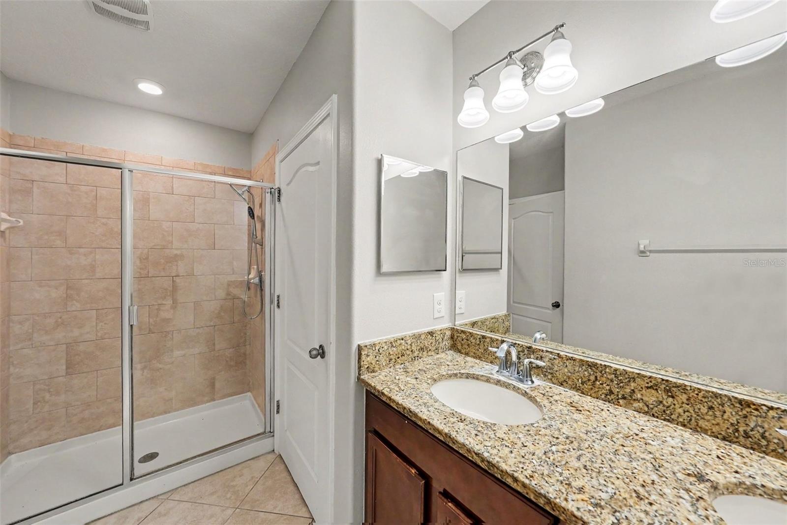 1904 HAWKS VIEW DR