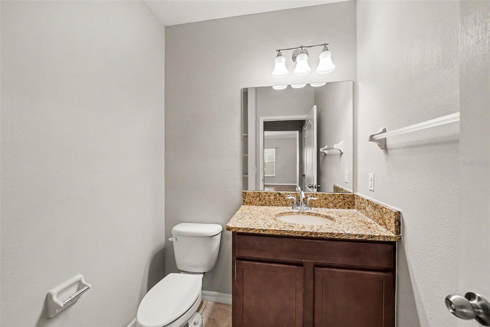 1904 HAWKS VIEW DR