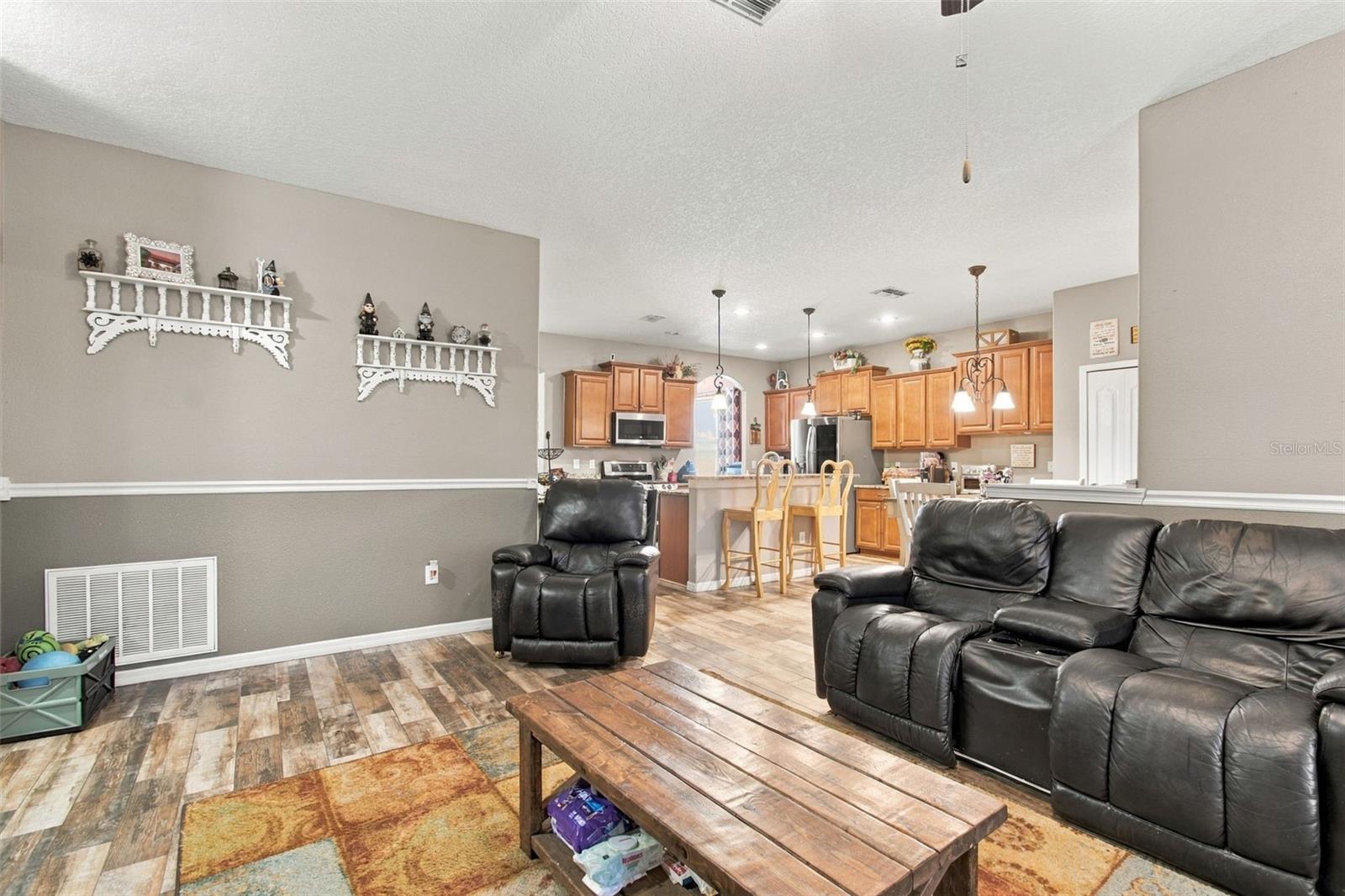 12623 DRAKEFIELD DR