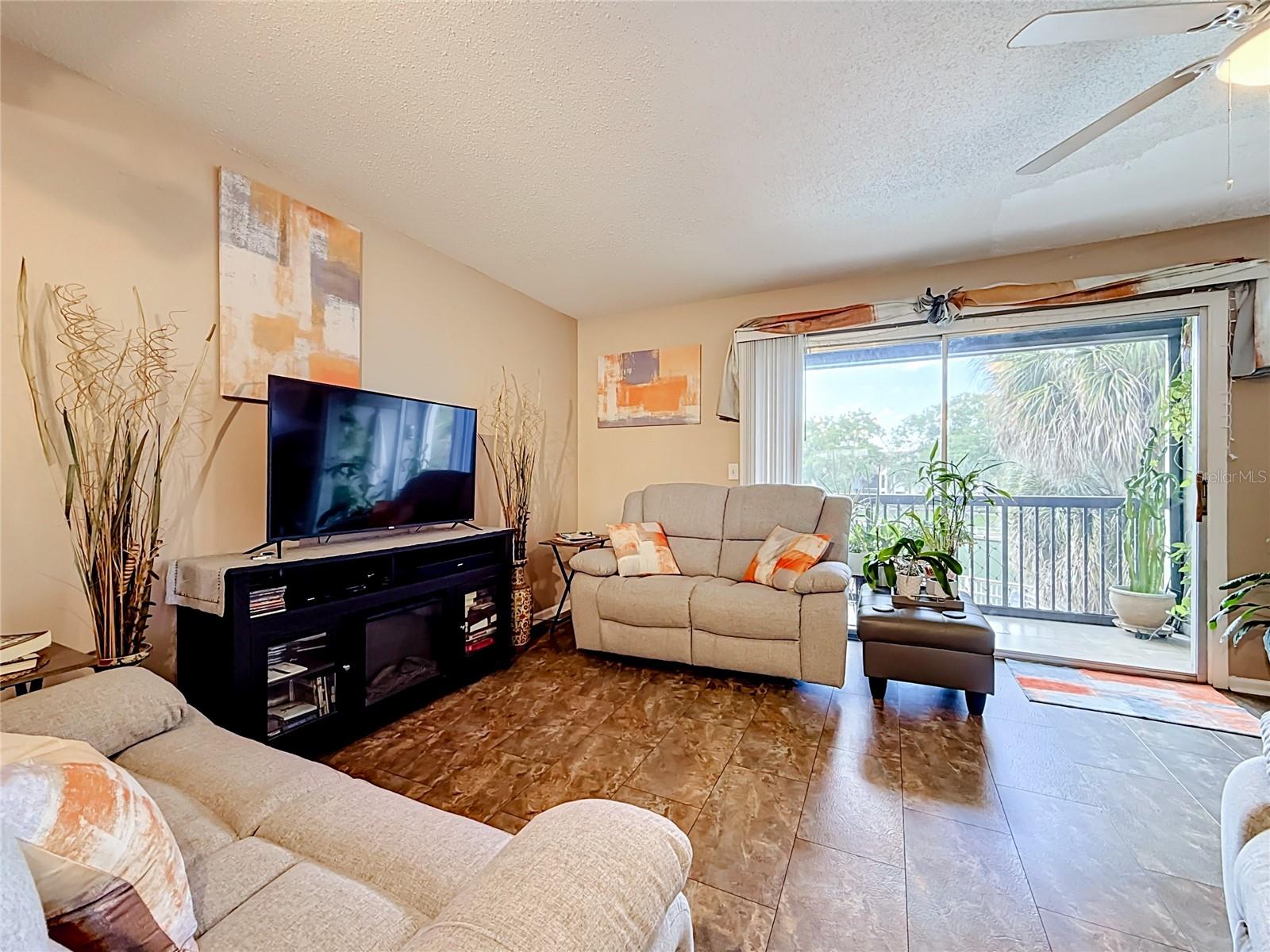 6305 NEWTOWN CIR #5B4