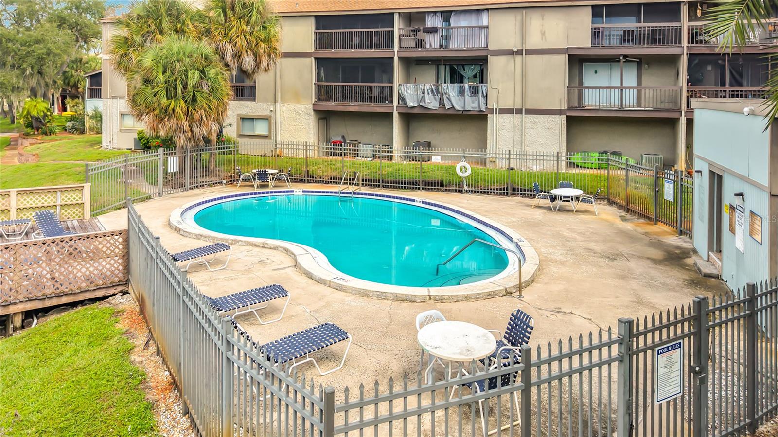 6305 NEWTOWN CIR #5B4