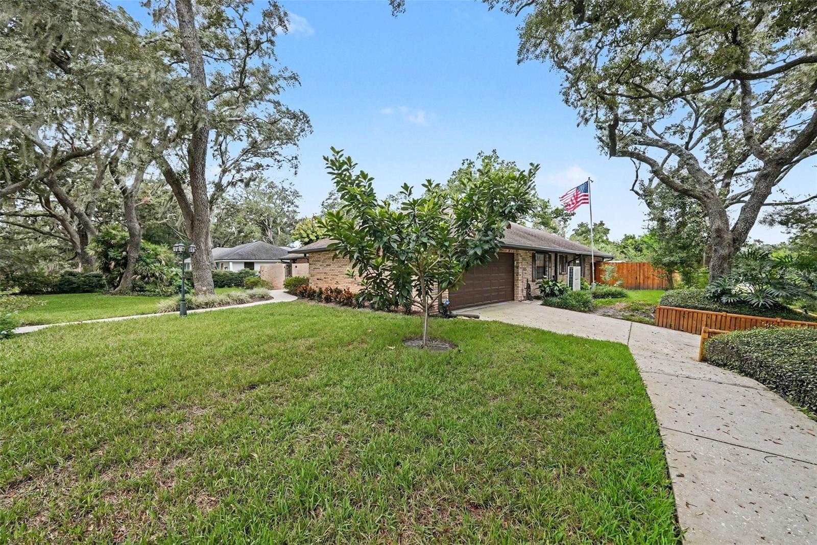201 WILD OAK DR
