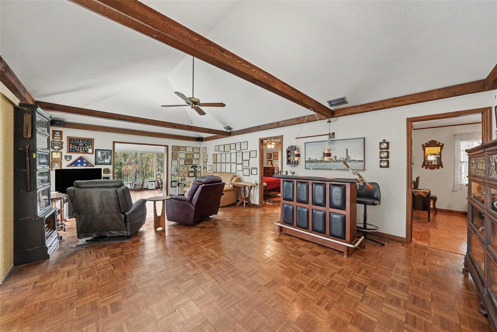 201 WILD OAK DR