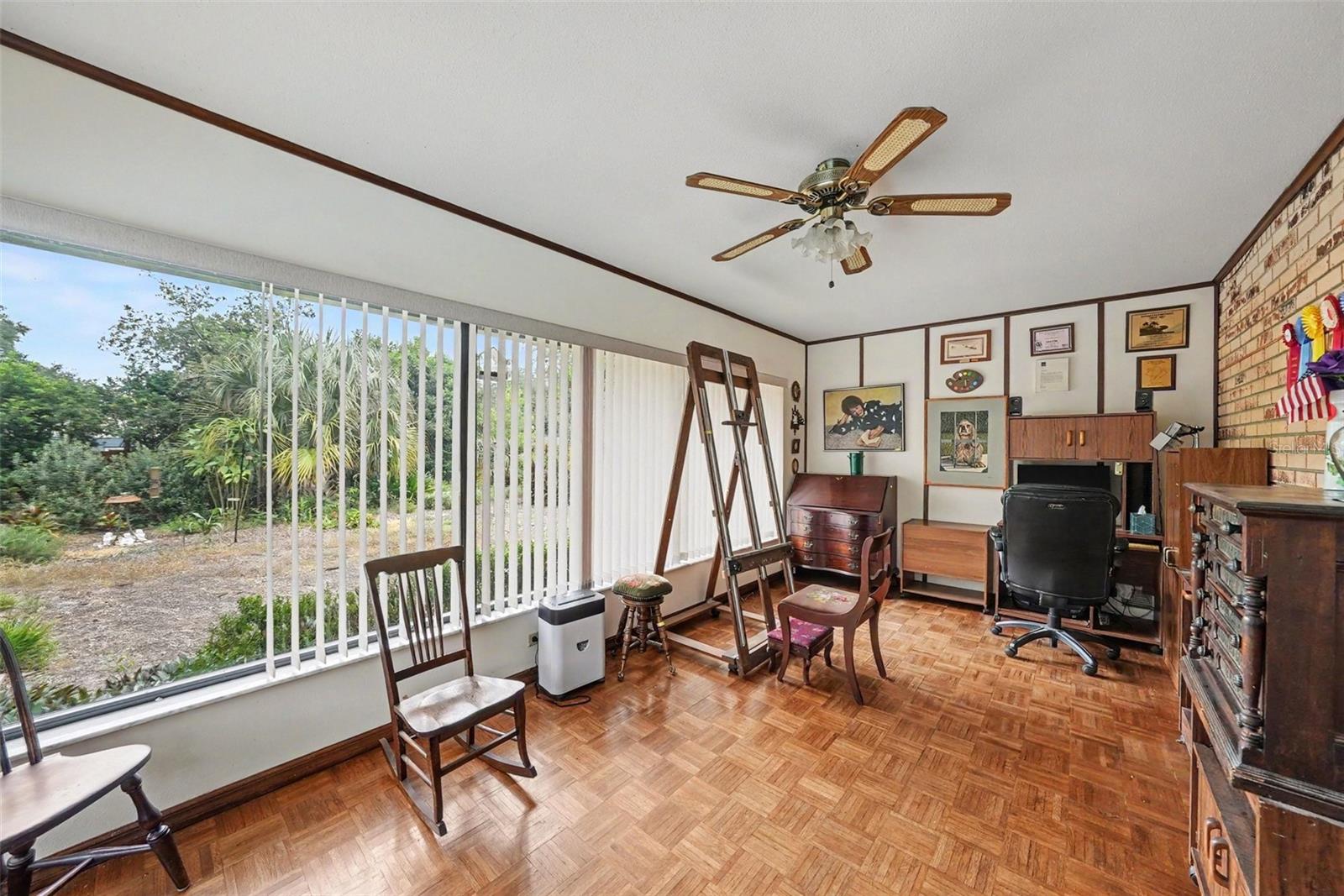 201 WILD OAK DR