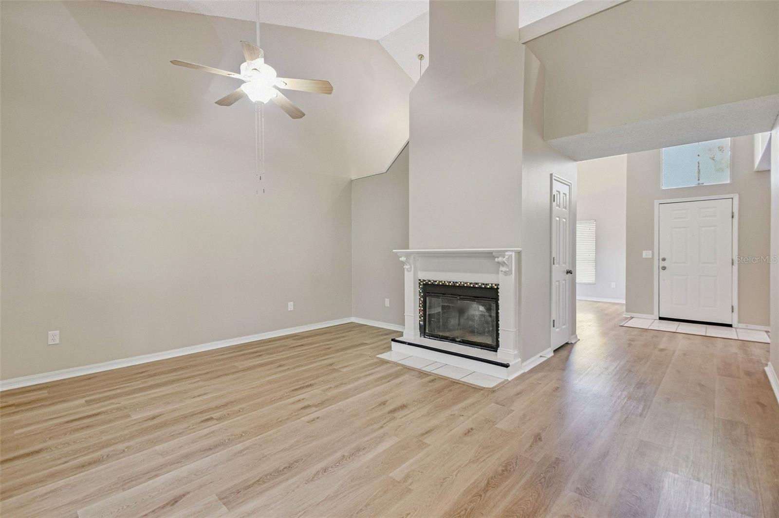 16102 WARDEN PL