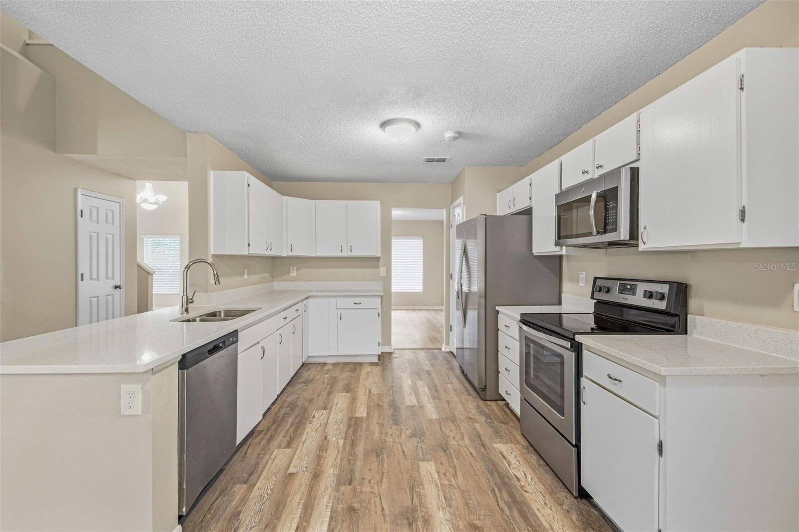 16102 WARDEN PL