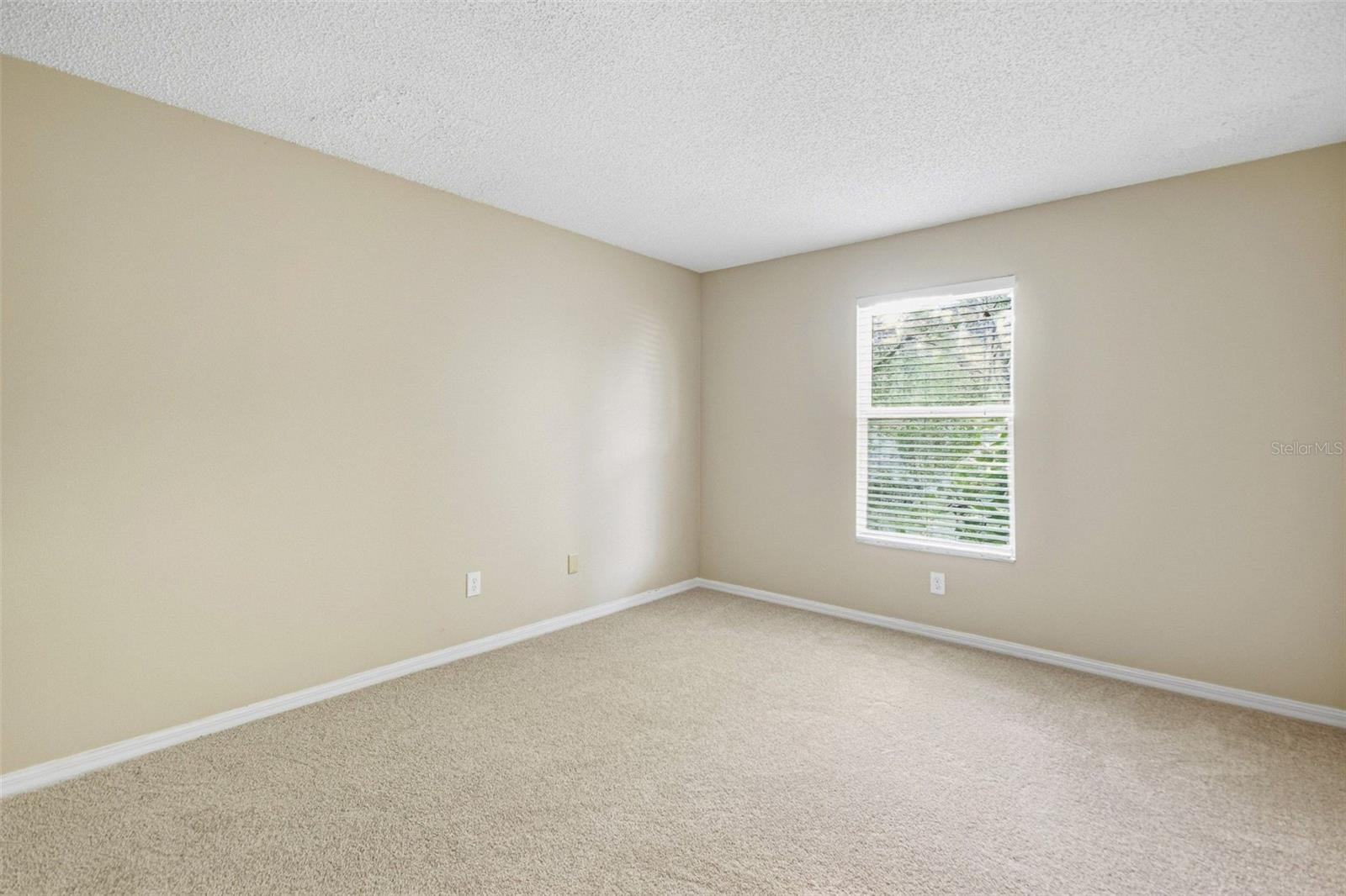 16102 WARDEN PL