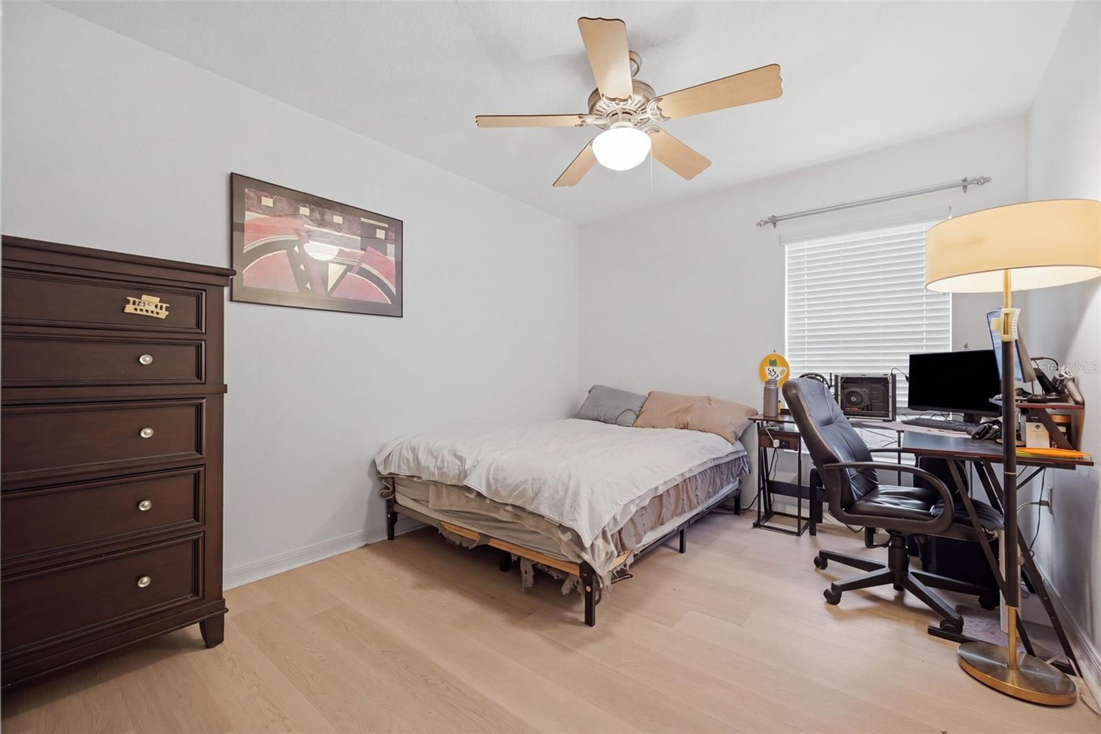 1201 DUSTAN PL