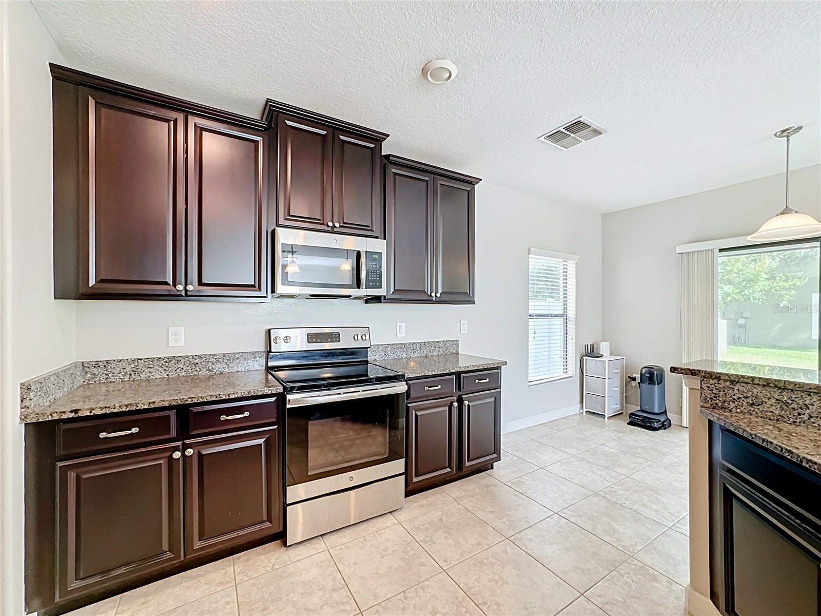 1922 CITRUS LAKE CT