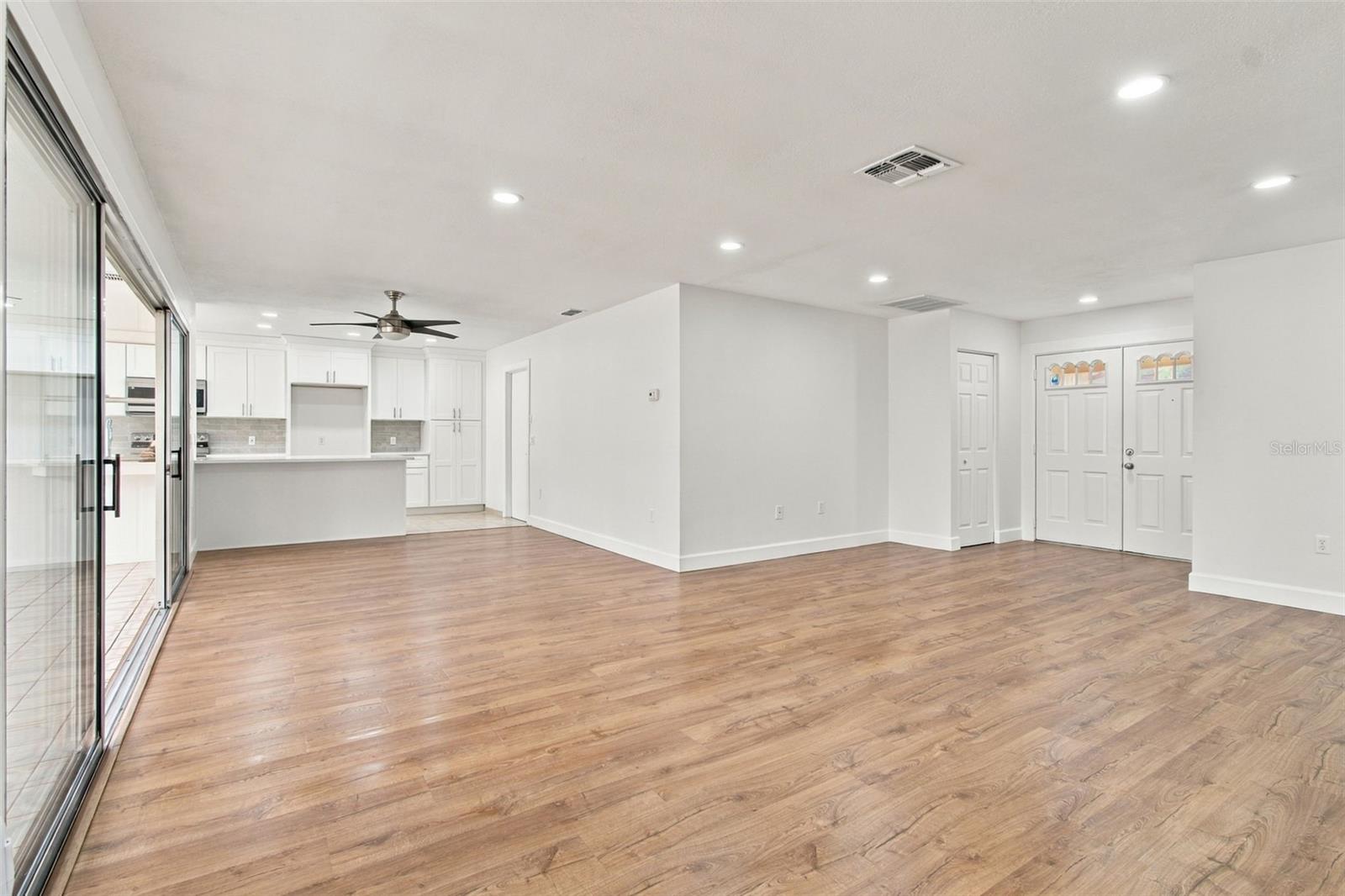 9601 NOBLE CT