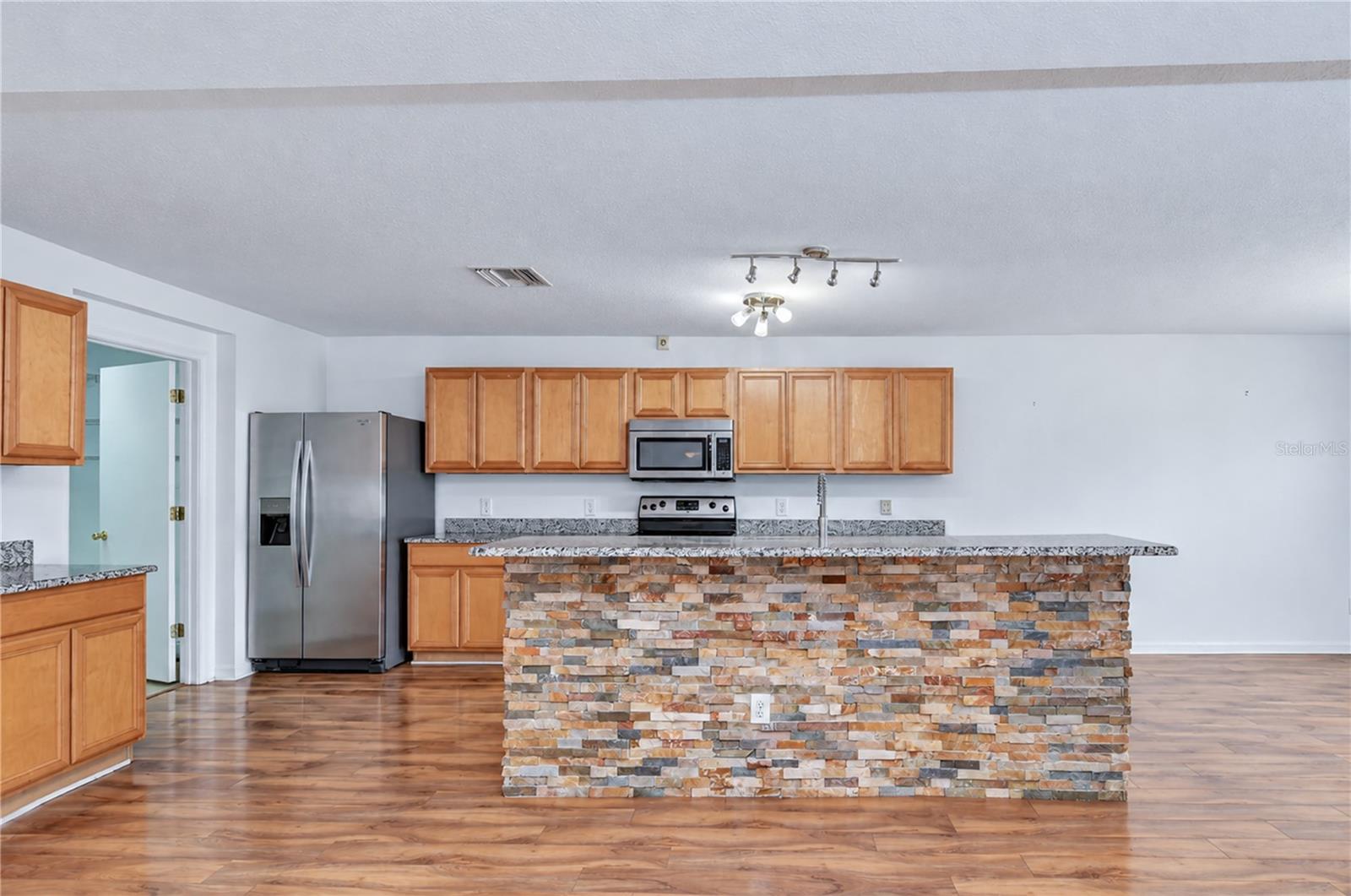 10924 SUBTLE TRAIL DR