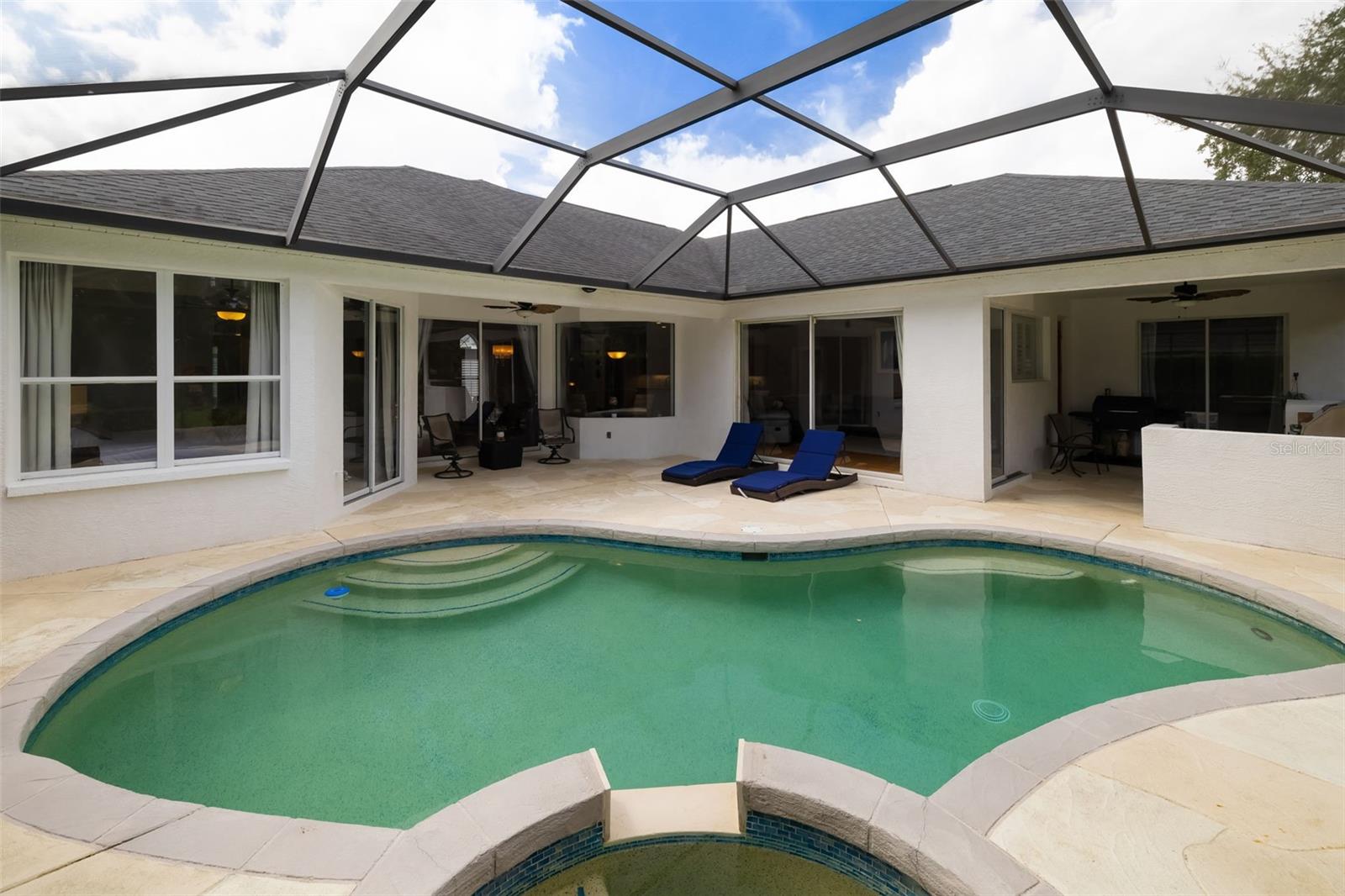 12223 SUMMER MEADOW DR
