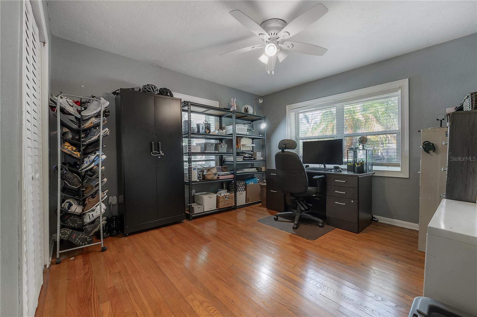 3138 W EUCLID AVE