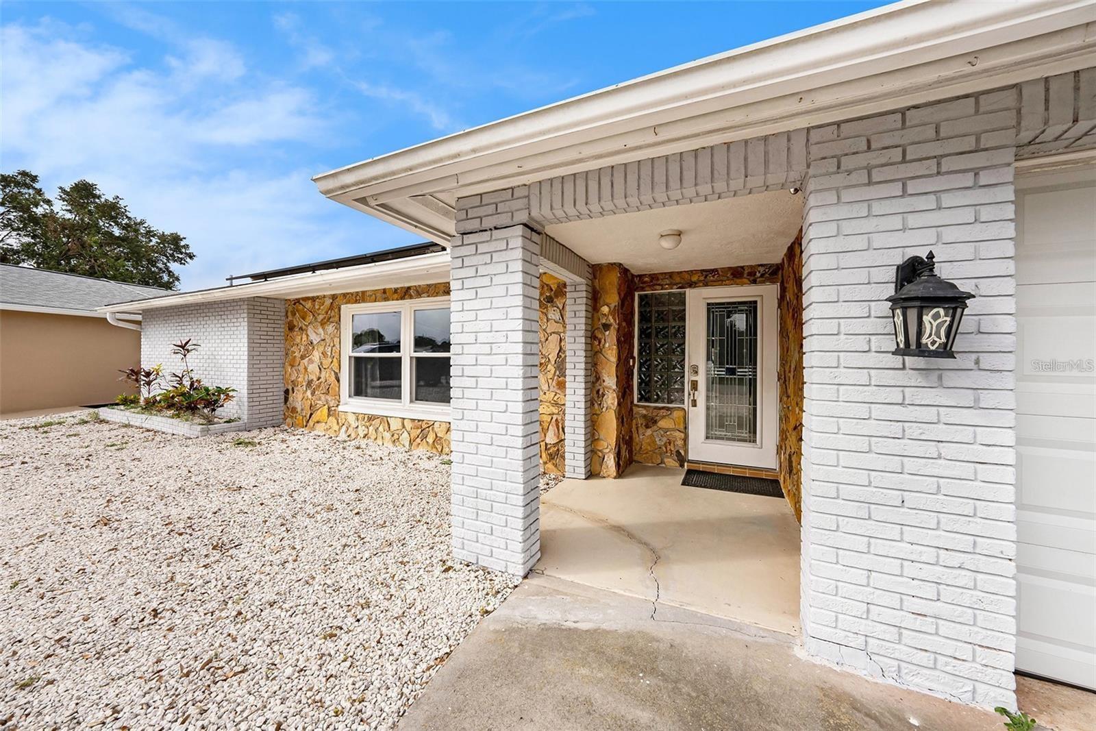 1117 RUSHMORE DR