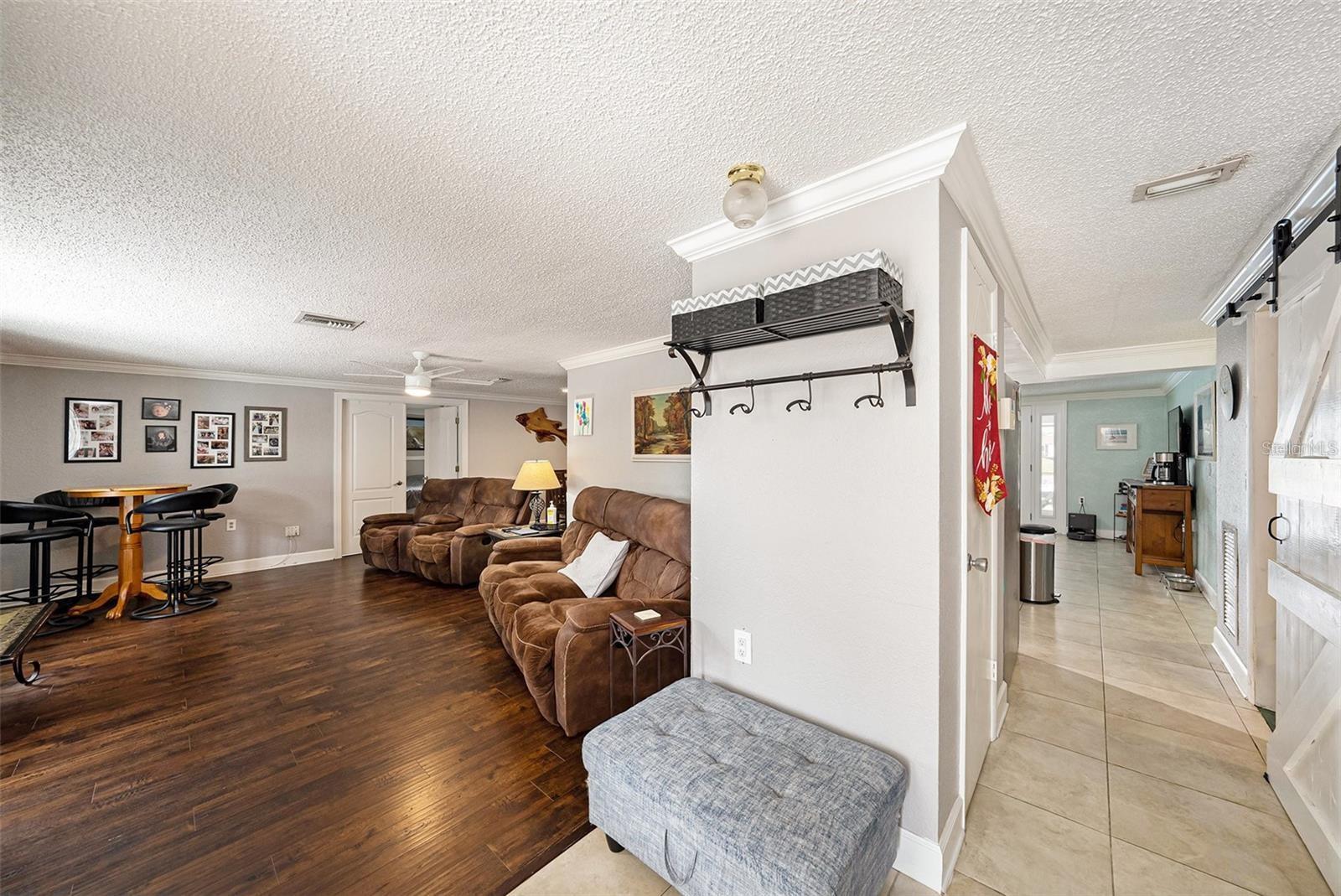 1117 RUSHMORE DR