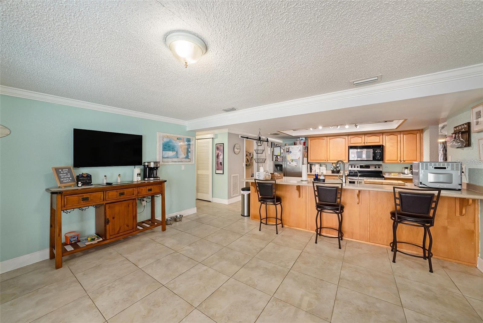 1117 RUSHMORE DR