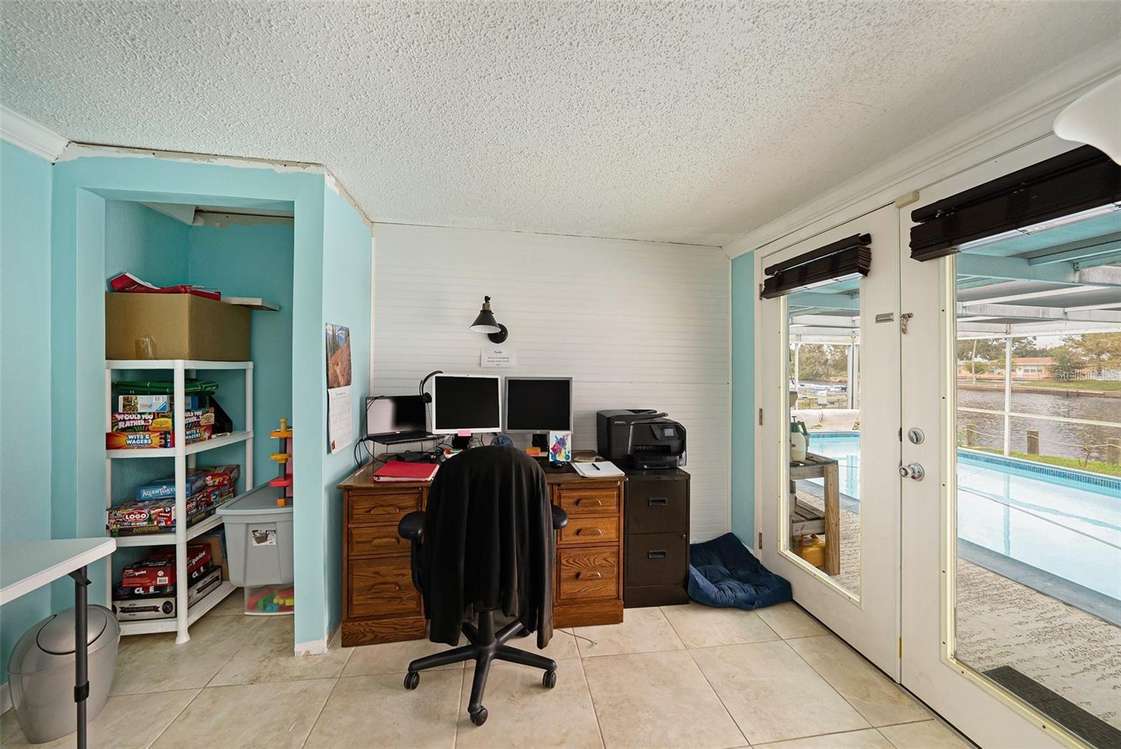 1117 RUSHMORE DR