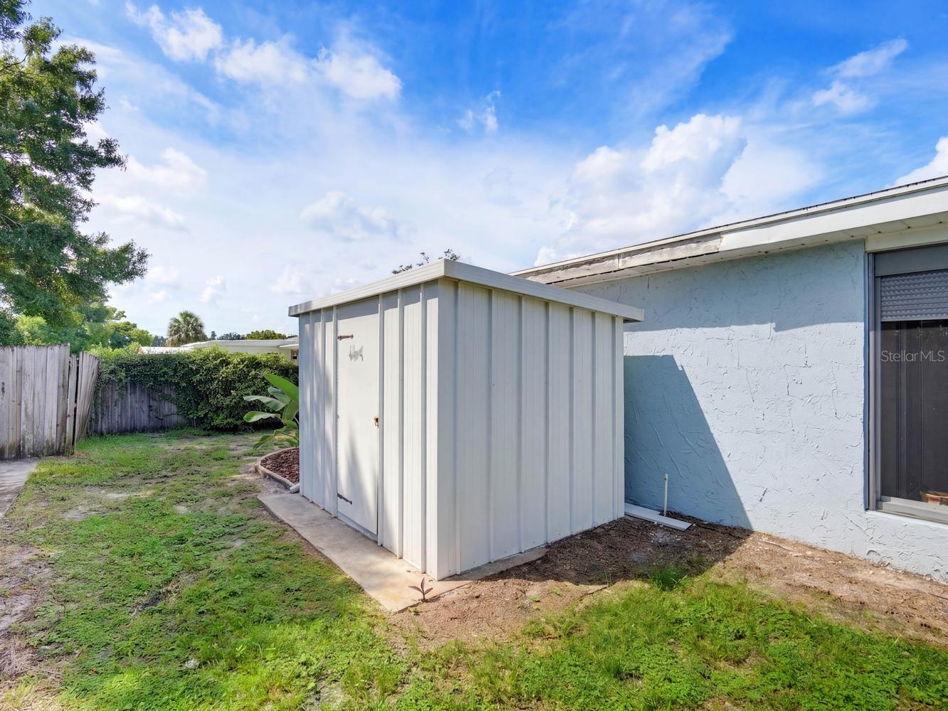 7130 HOLLYBAY RD