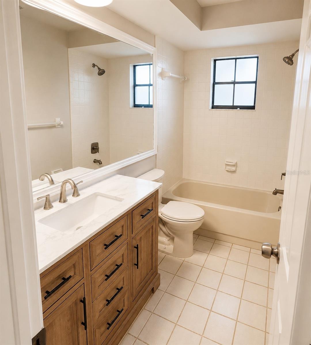 13036 TOPFLITE CT