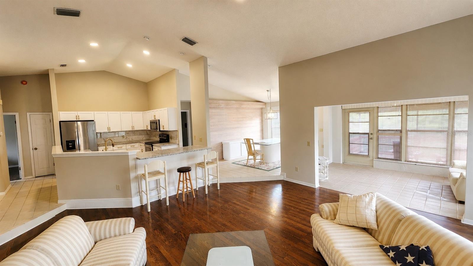 13036 TOPFLITE CT