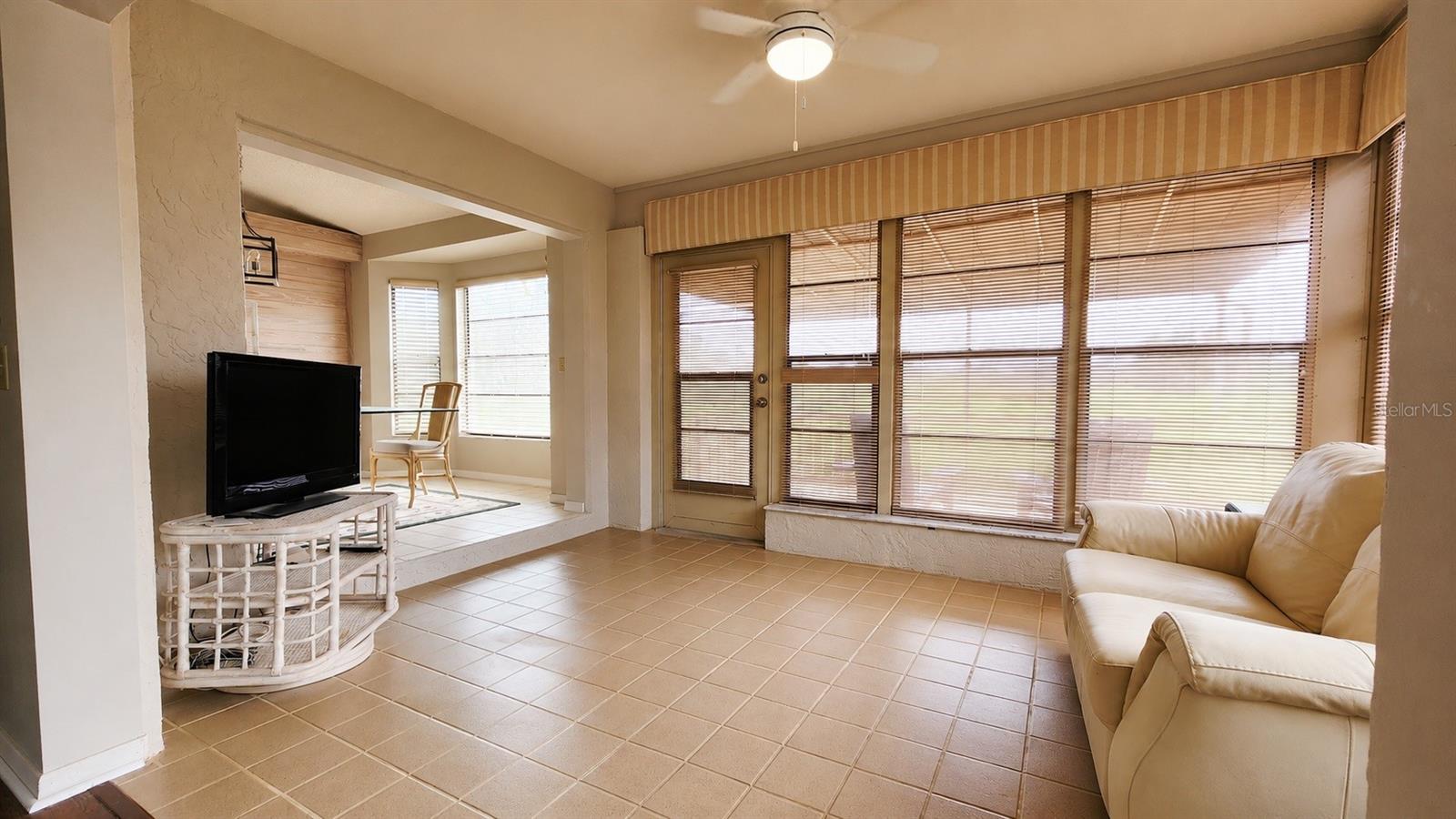 13036 TOPFLITE CT