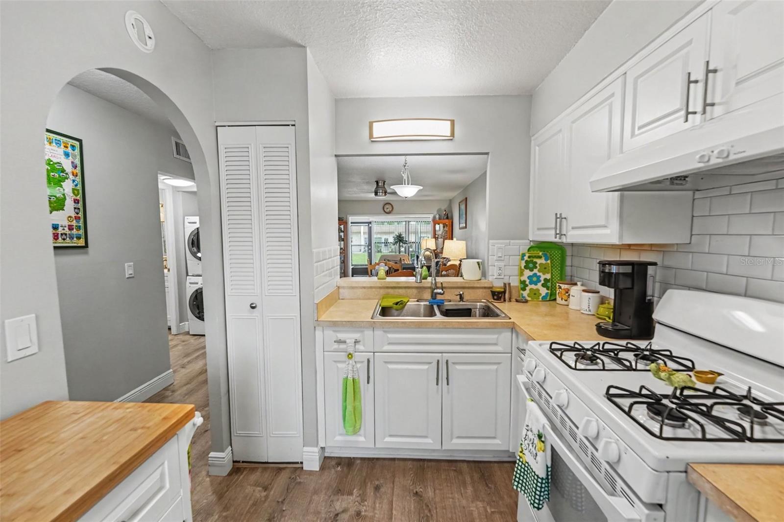 1195 MISSION HILLS BLVD #37C