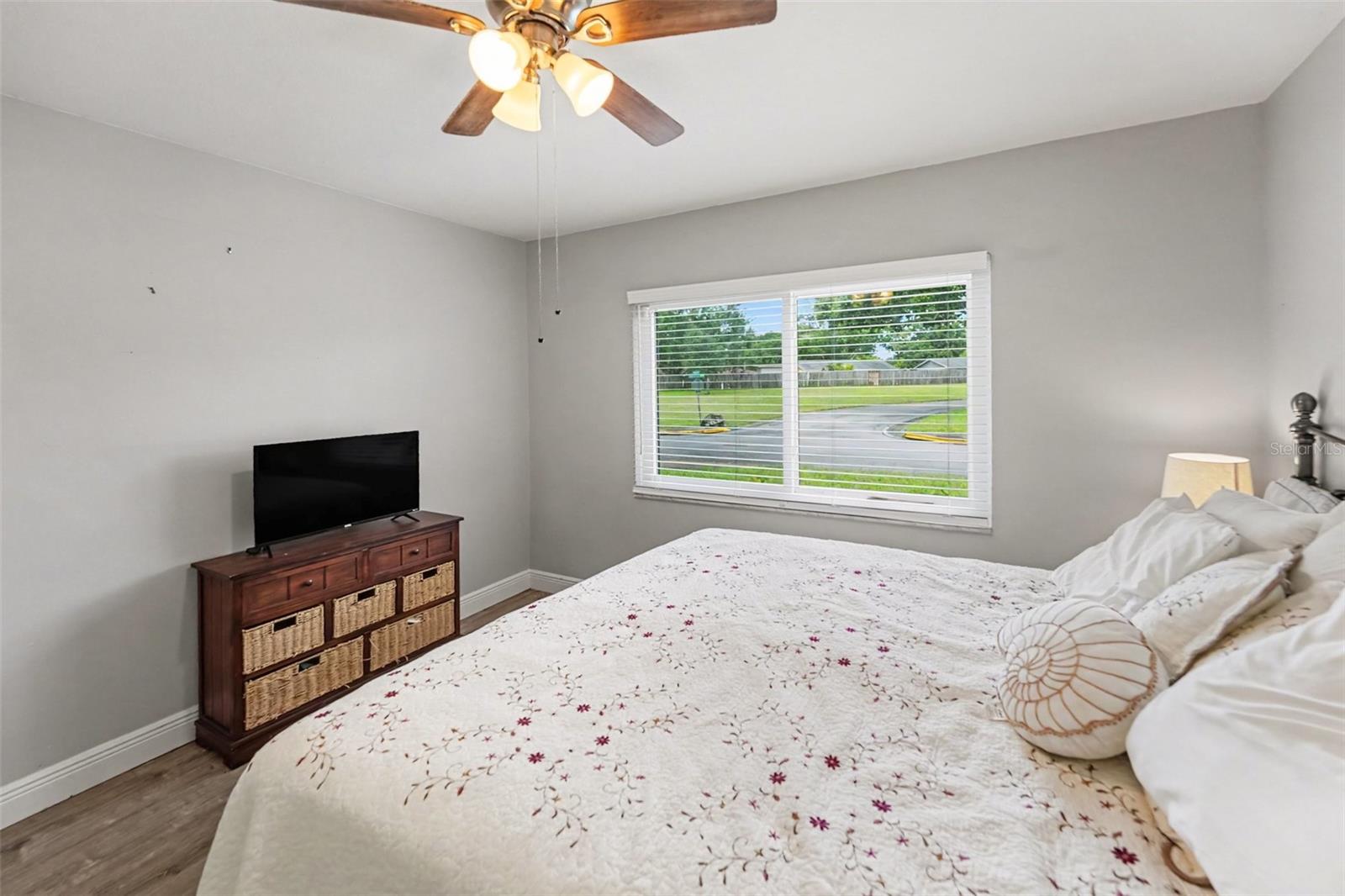 1195 MISSION HILLS BLVD #37C