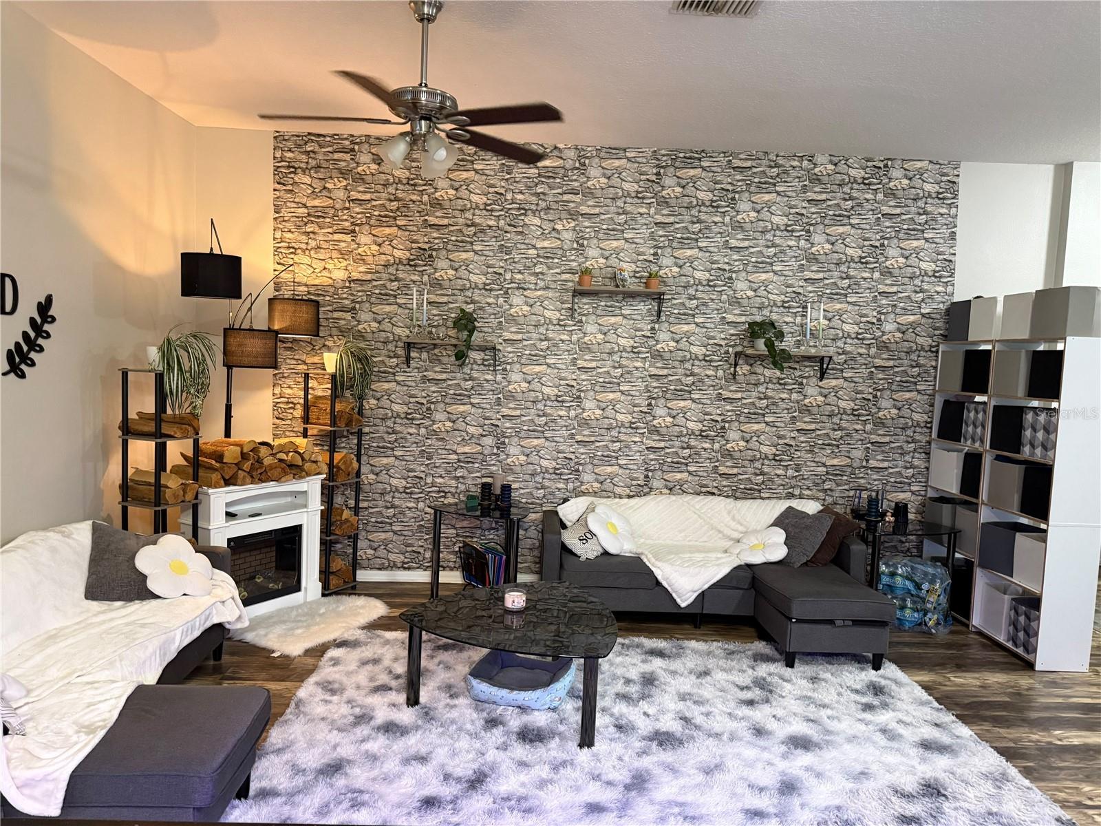 7628 WEEHAWKEN DR