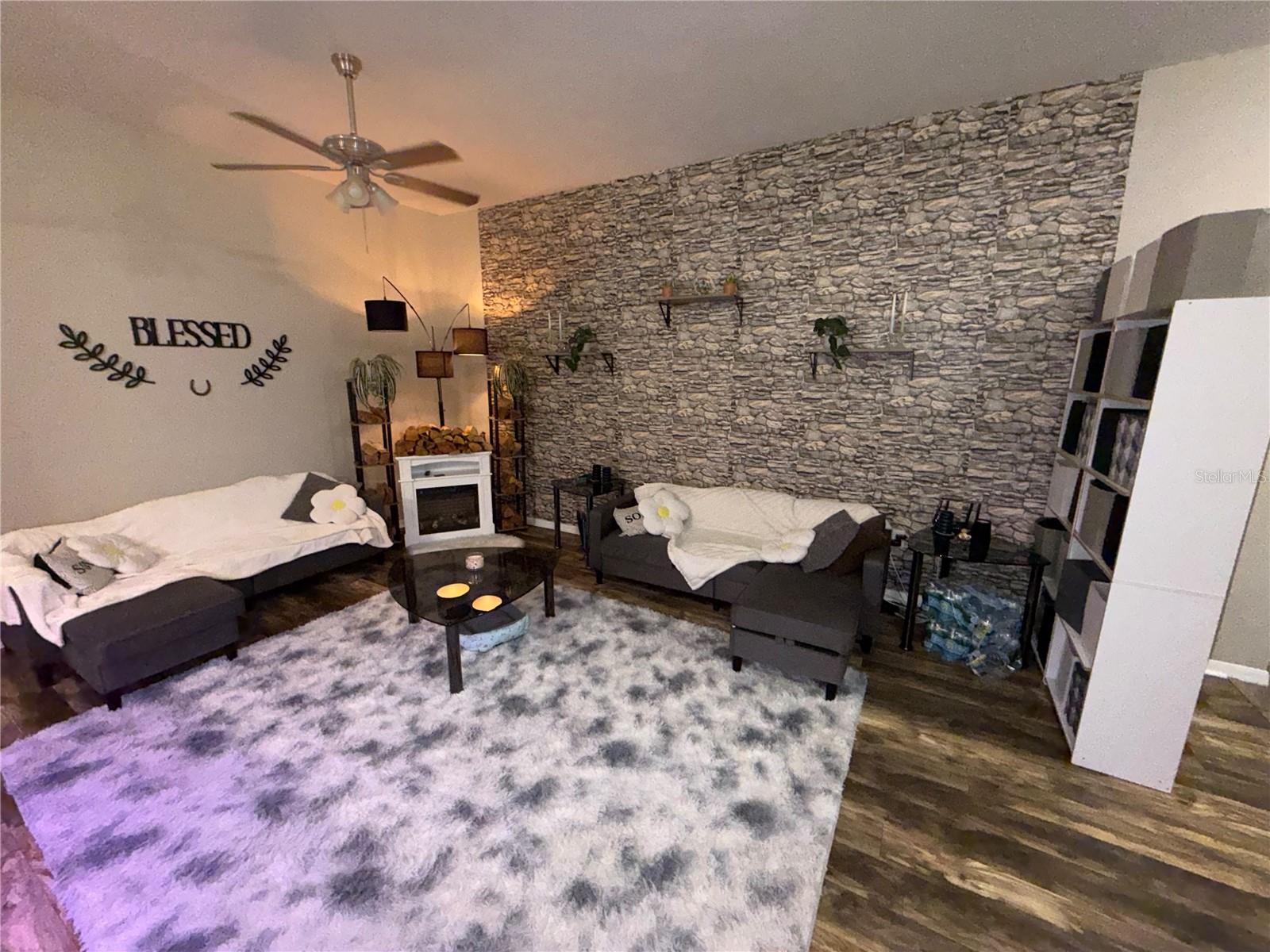 7628 WEEHAWKEN DR