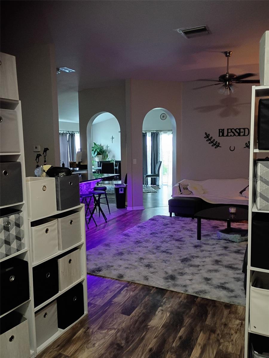 7628 WEEHAWKEN DR