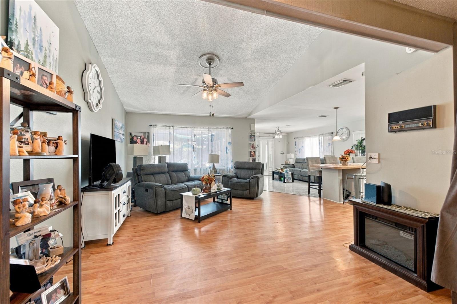 7212 CHESHIRE CT