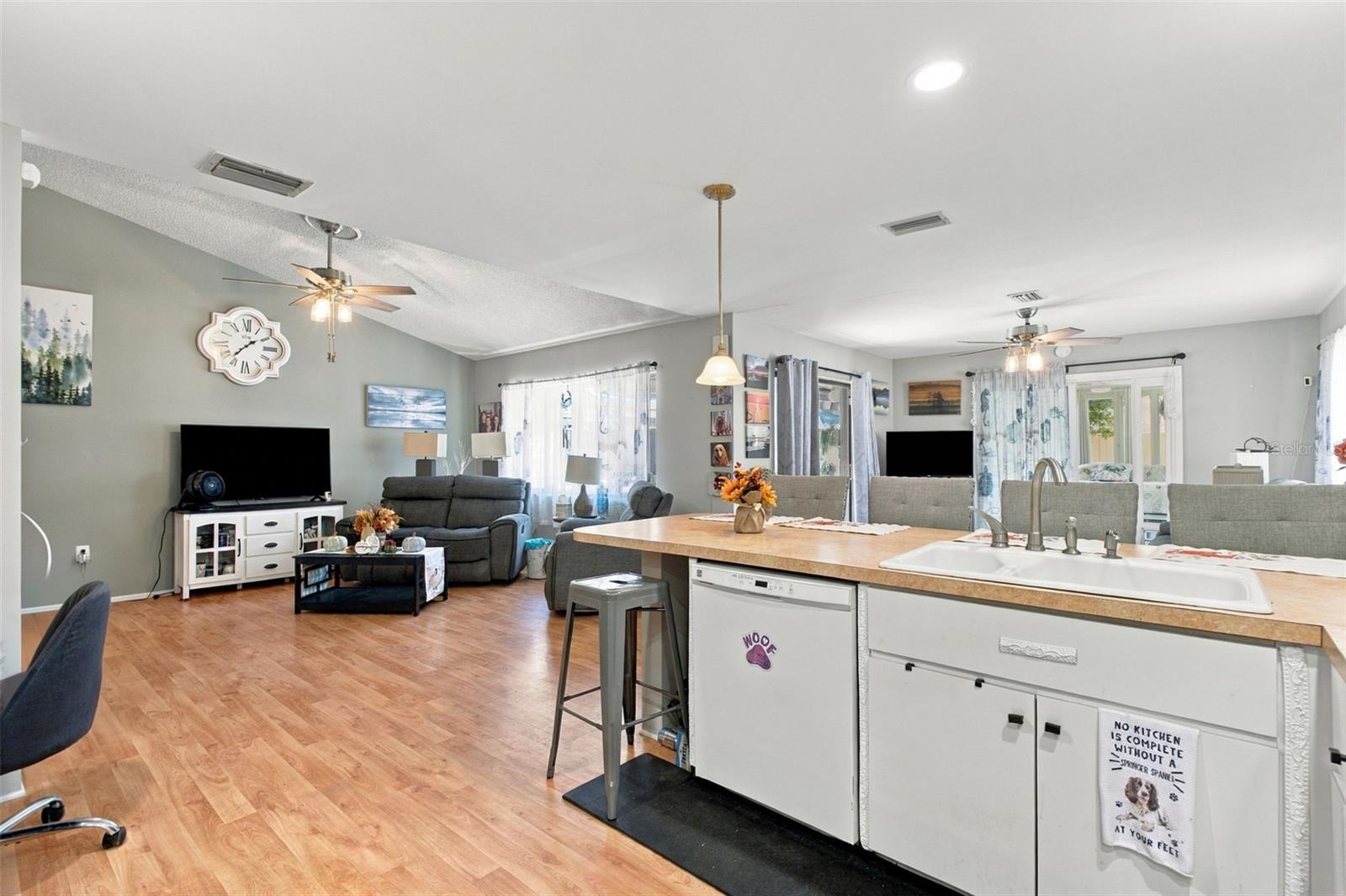 7212 CHESHIRE CT