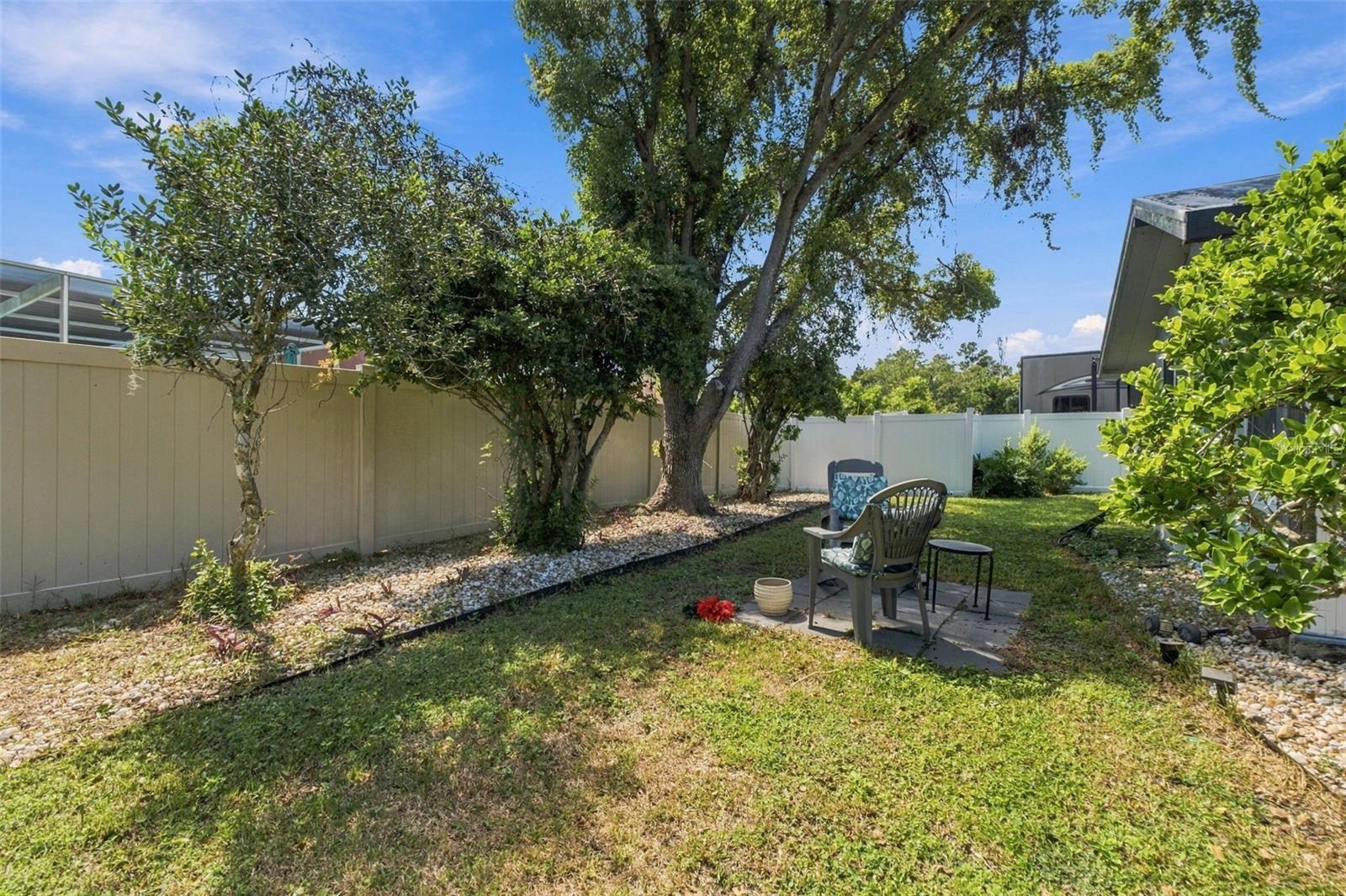 7212 CHESHIRE CT