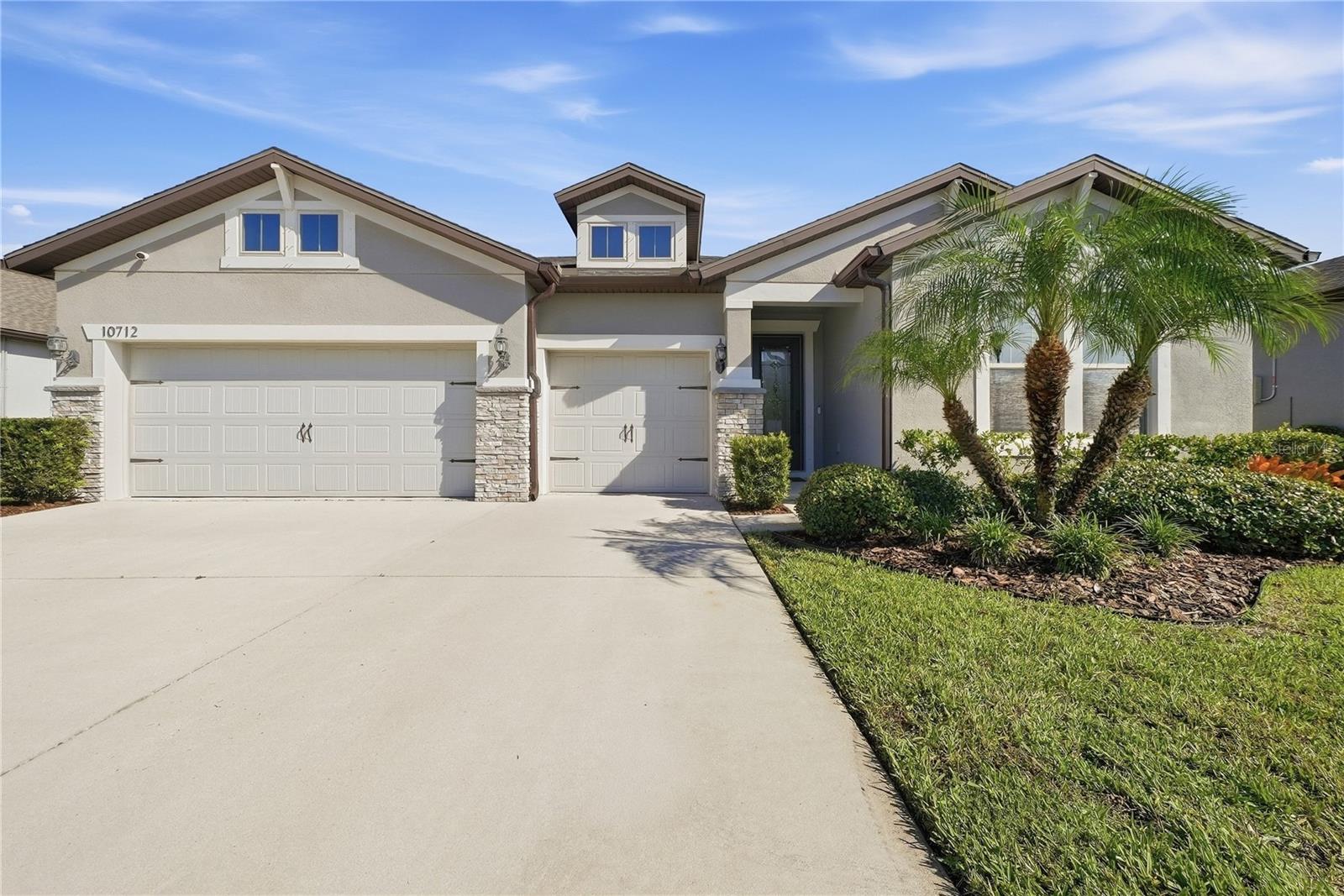 10712 Green Harvest Dr, Riverview