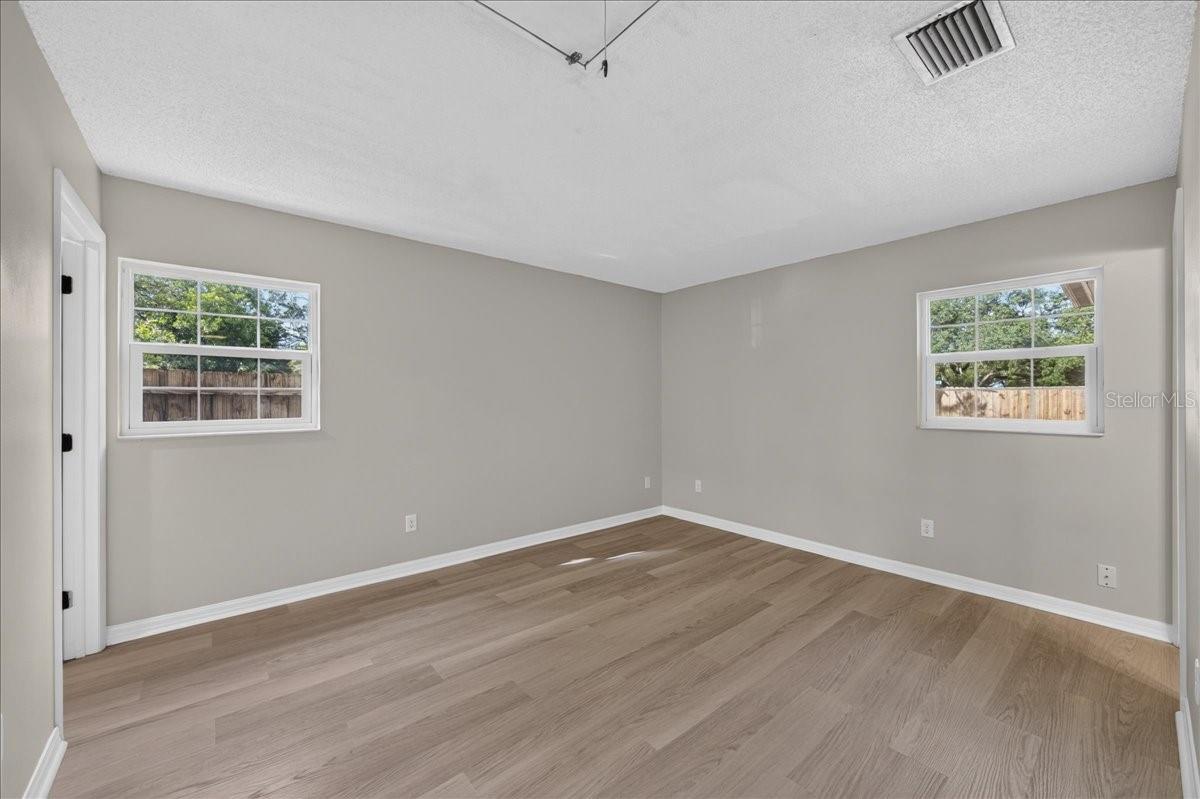 1330 WILDWOOD CT