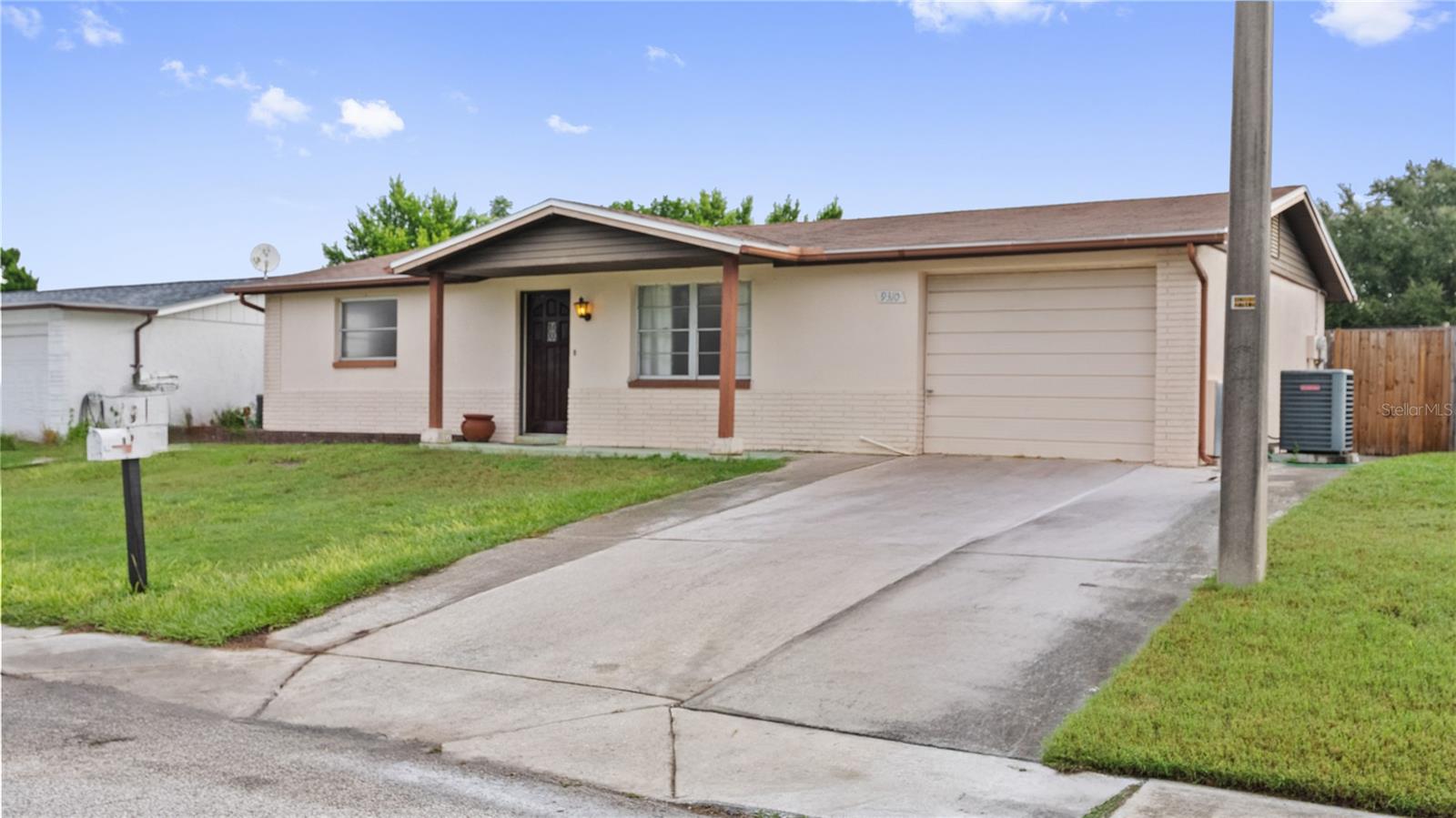 9310 LIDO LN
